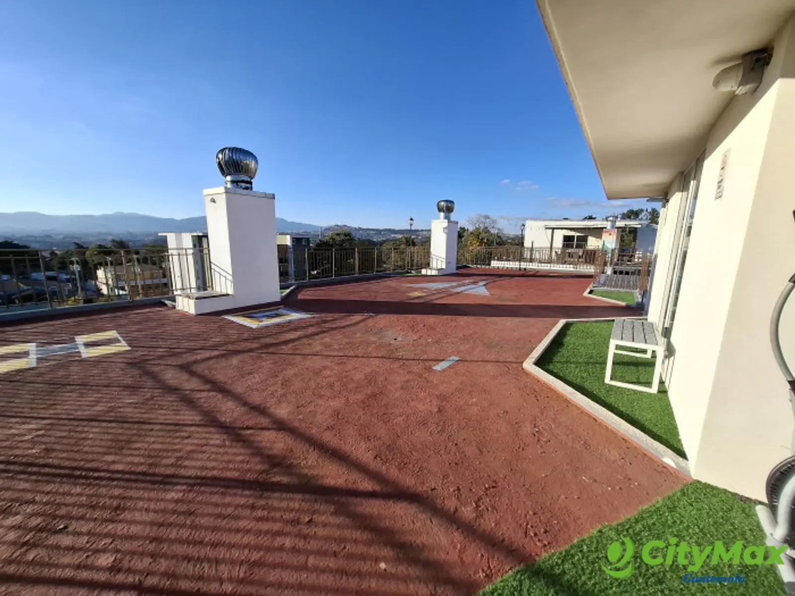 En Venta Apartamento en Villas Los Alamos Guatemala - foto 2