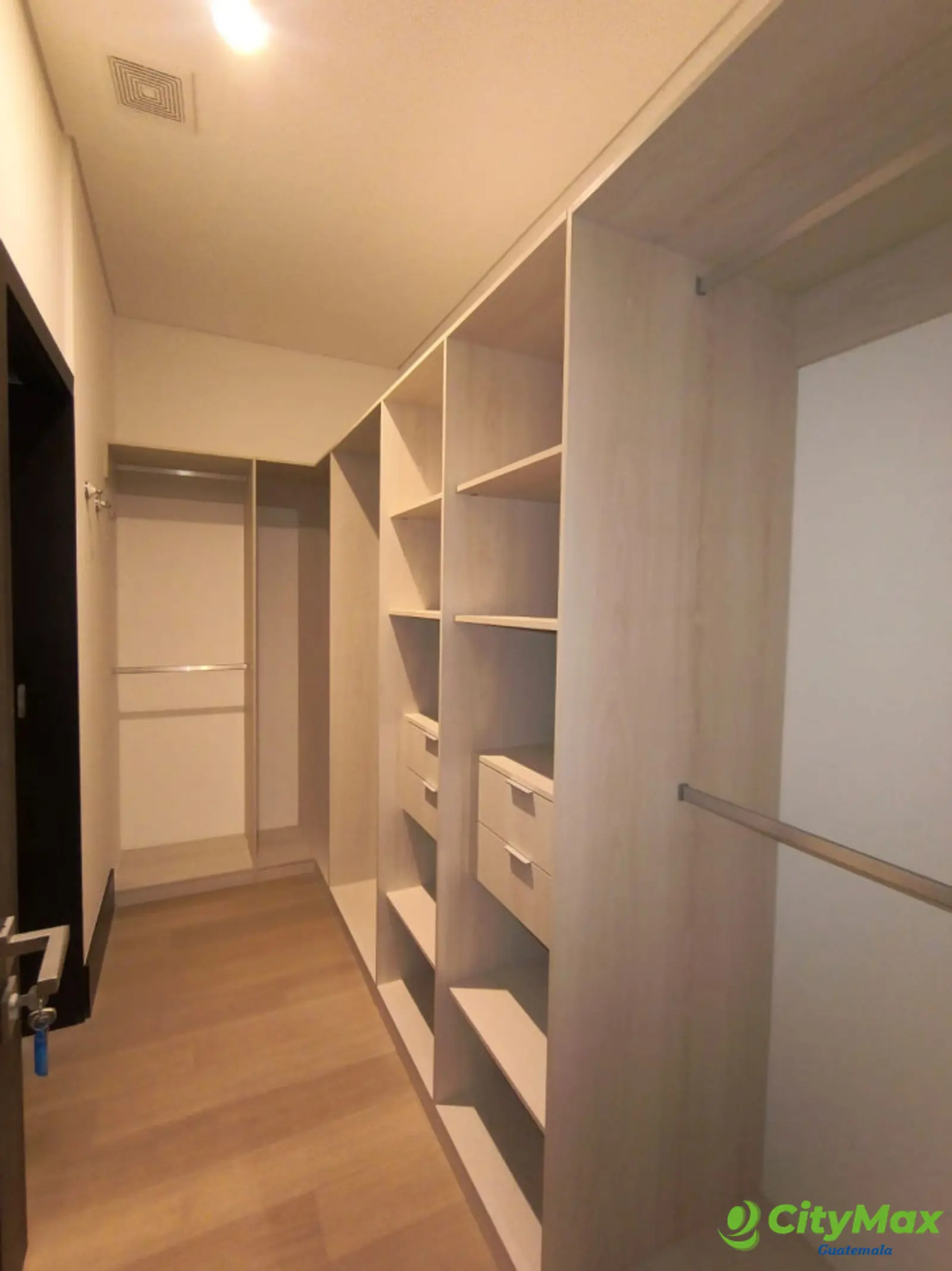 Lujoso Penthouse en Renta en CAYALA en Zona 16 - foto 8