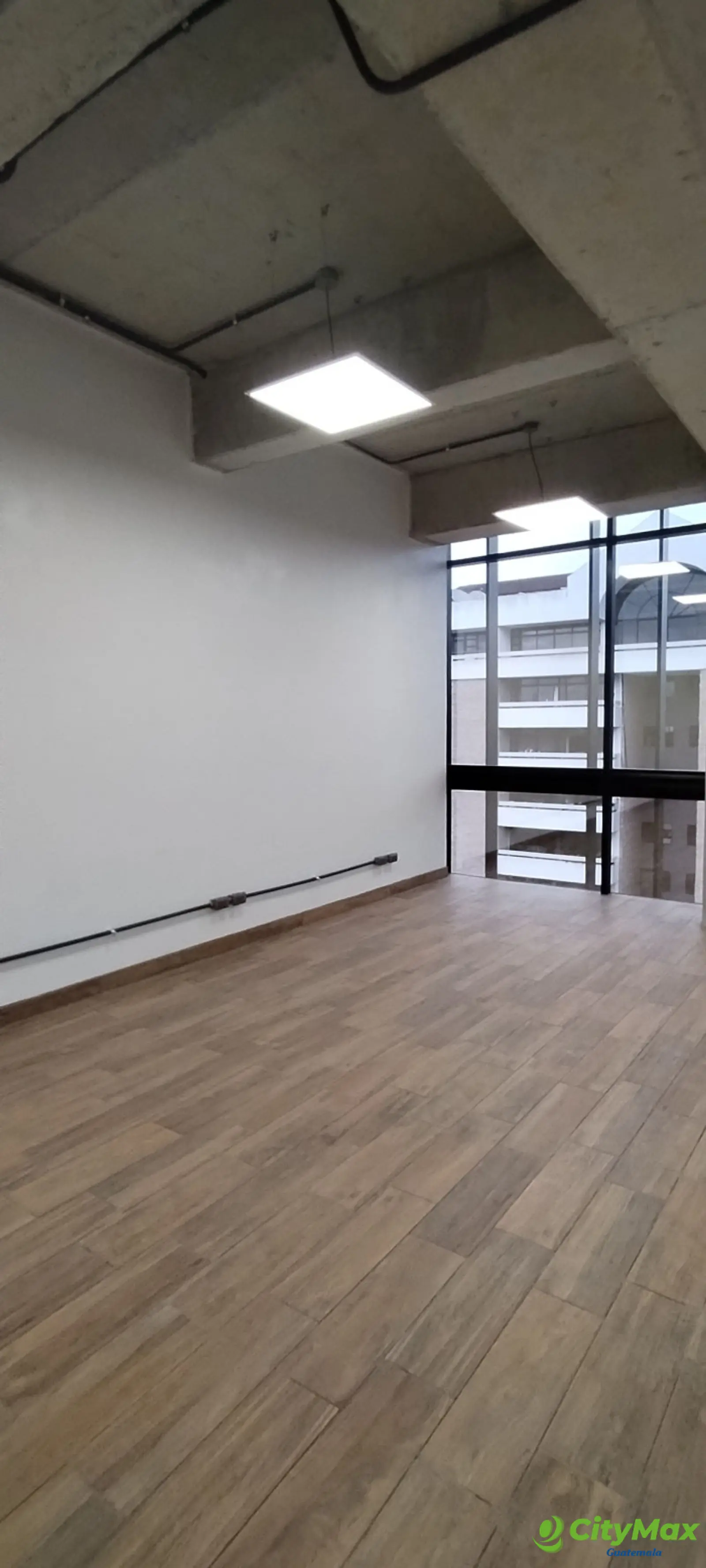 Oficina venta en zona 14 para inversión! rentada - foto 6