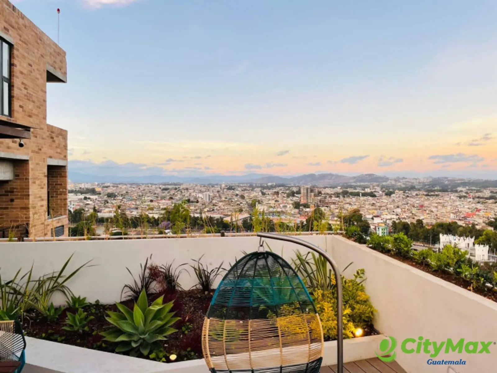 En Venta apartamento en la Zona 10 - foto 7