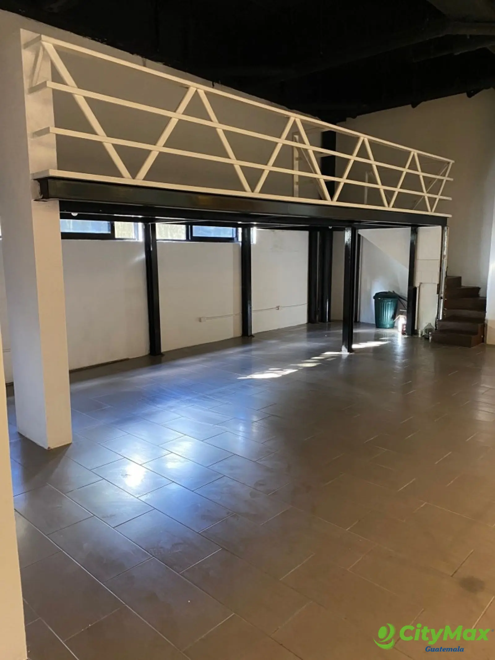 Local en Venta en Zona 10 Desing Center - foto 4