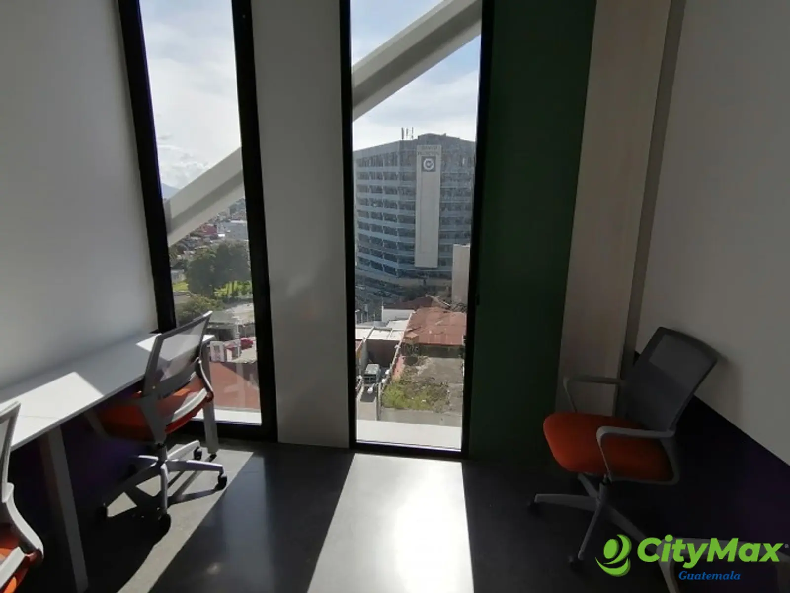 Oficina en zona 4 Ciudad Guatemala - foto 2