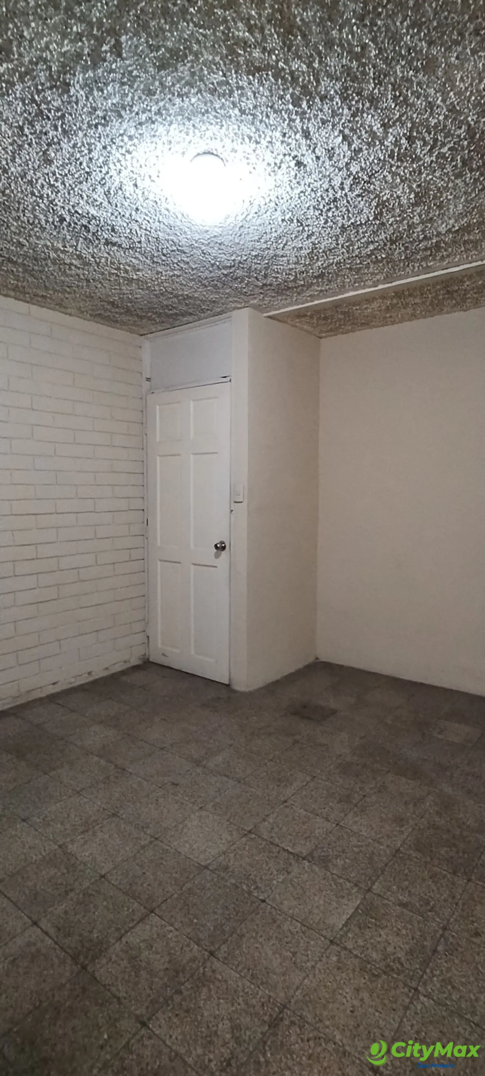 Casa en renta sobre la San Juan zona 7 para Oficina  - foto 15