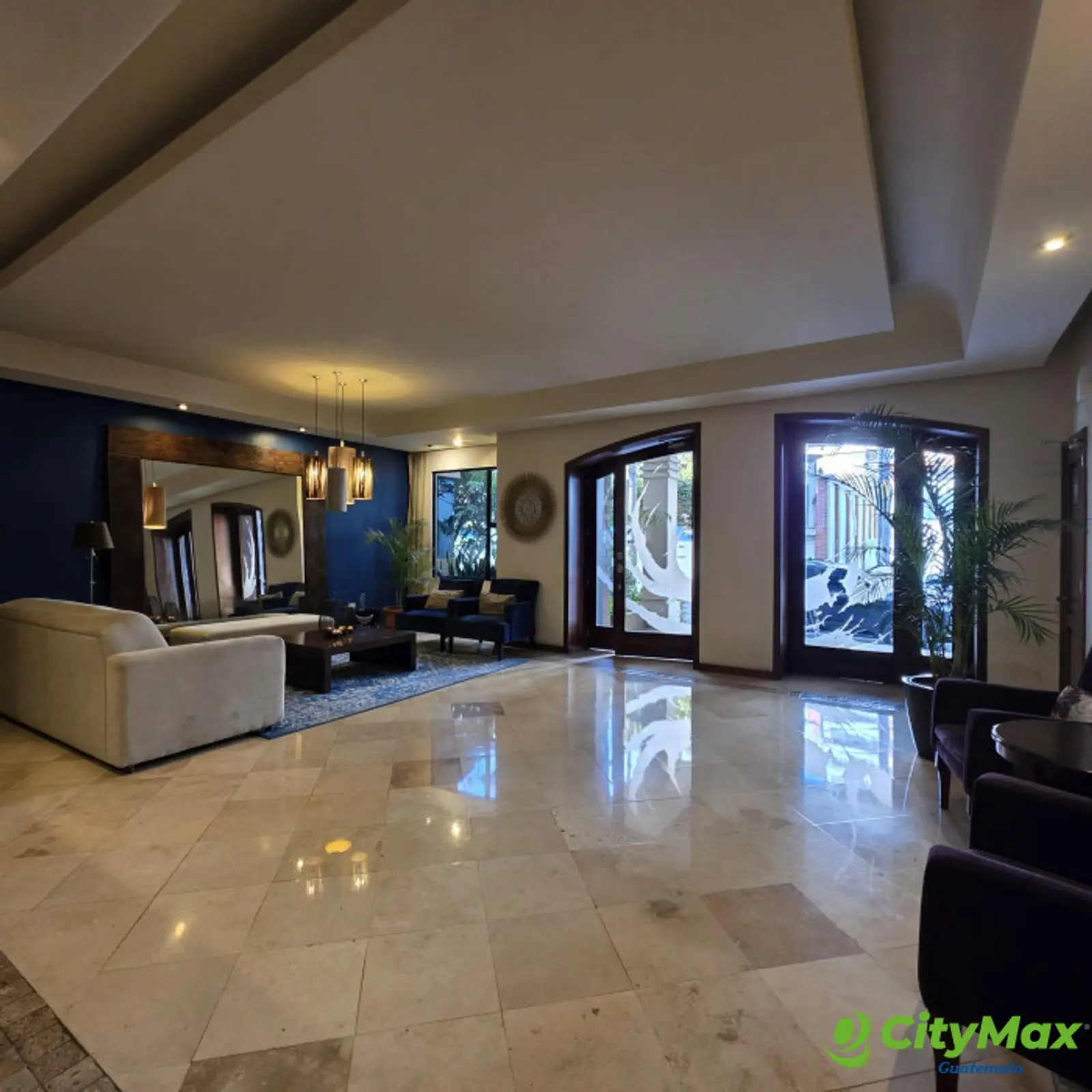 En Alquiler Apartamento en Zona 10 Amueblado - foto 18