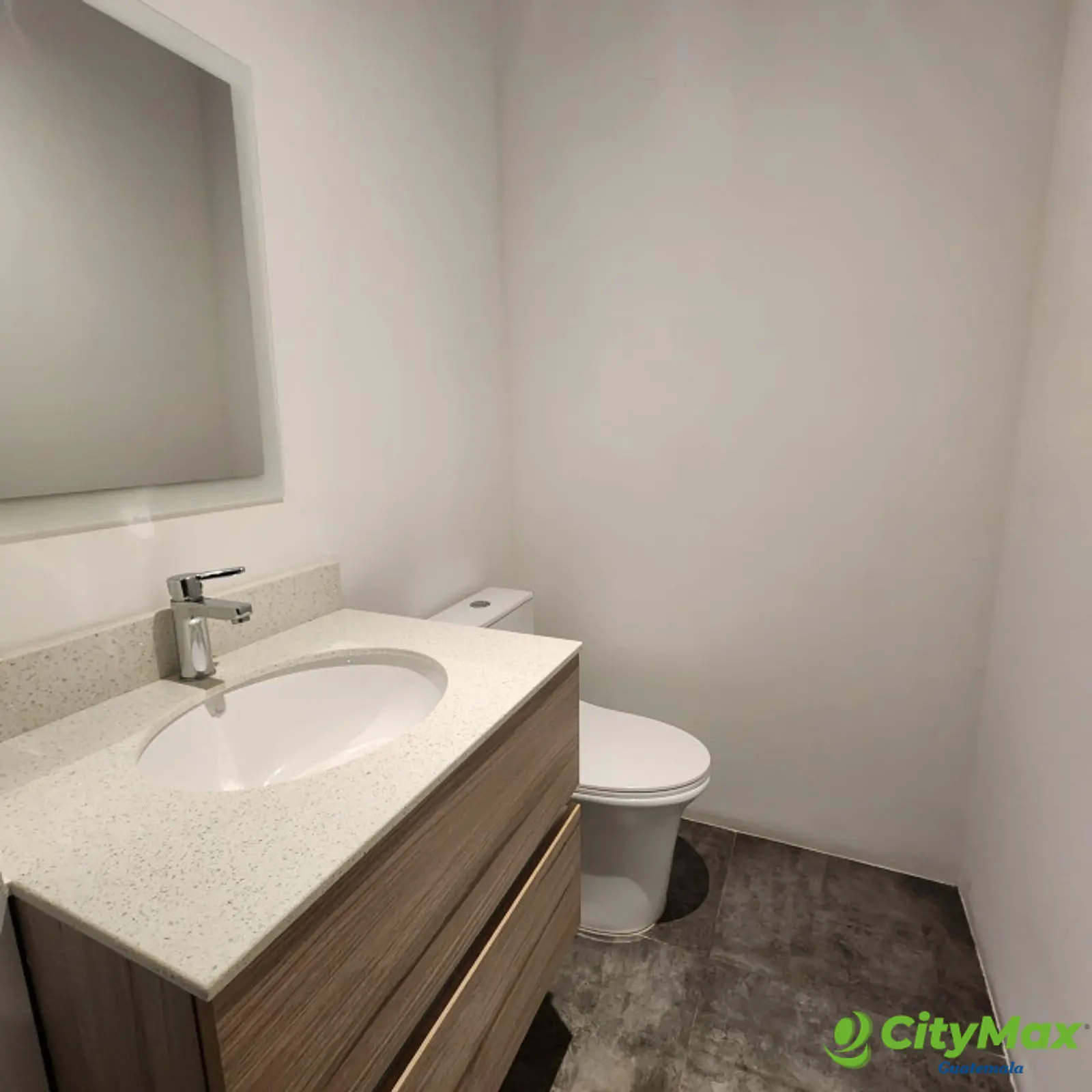 Apartamento en venta en la zona 14 la Villa  - foto 4