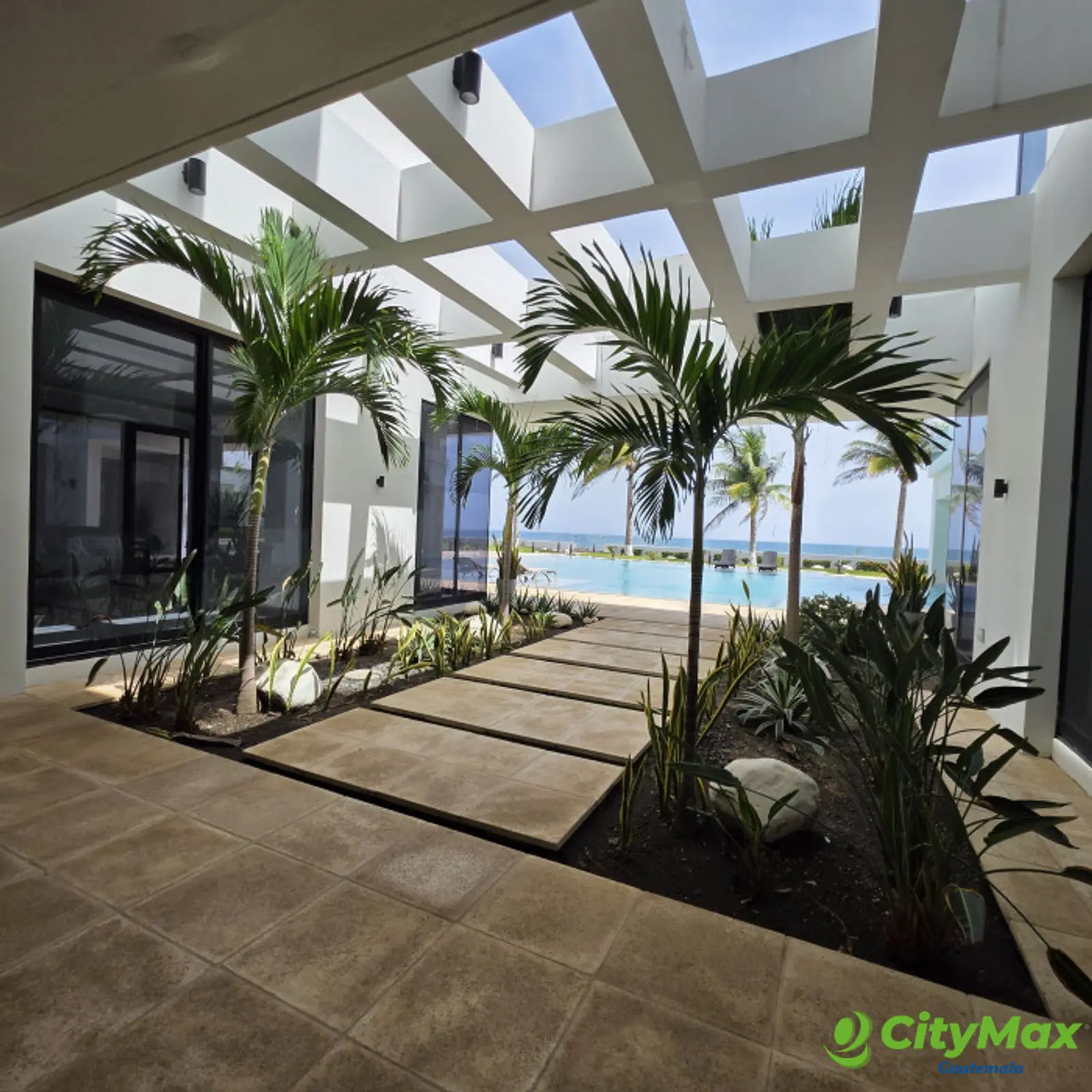 Exclusiva y Lujosa Casa venta frente al Mar Monterrico - foto 6