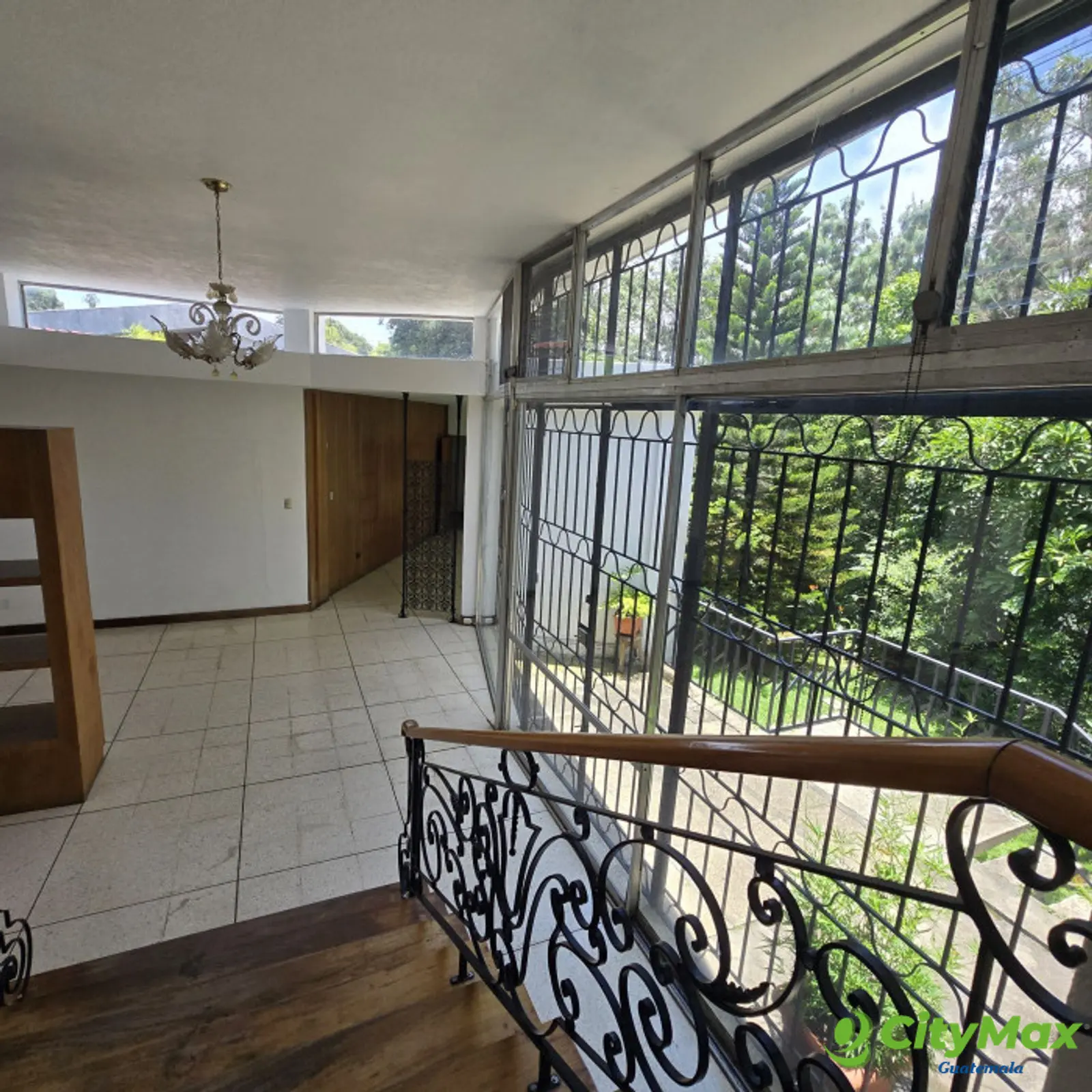En Renta Casa en Zona 15 ideal para oficinas !! - foto 11