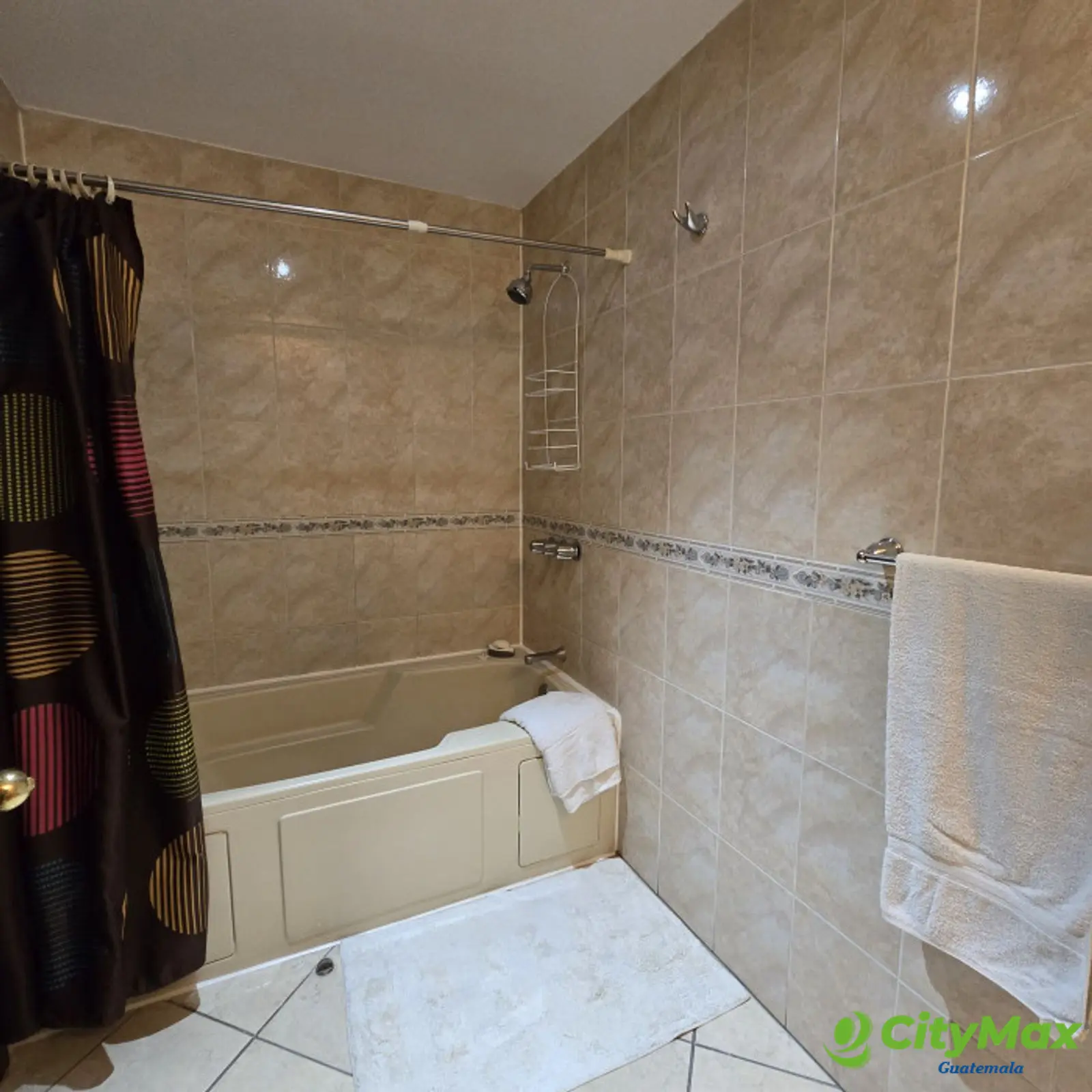 Apartamento amueblado y equipado en RENTA en la Zona 10 - foto 18