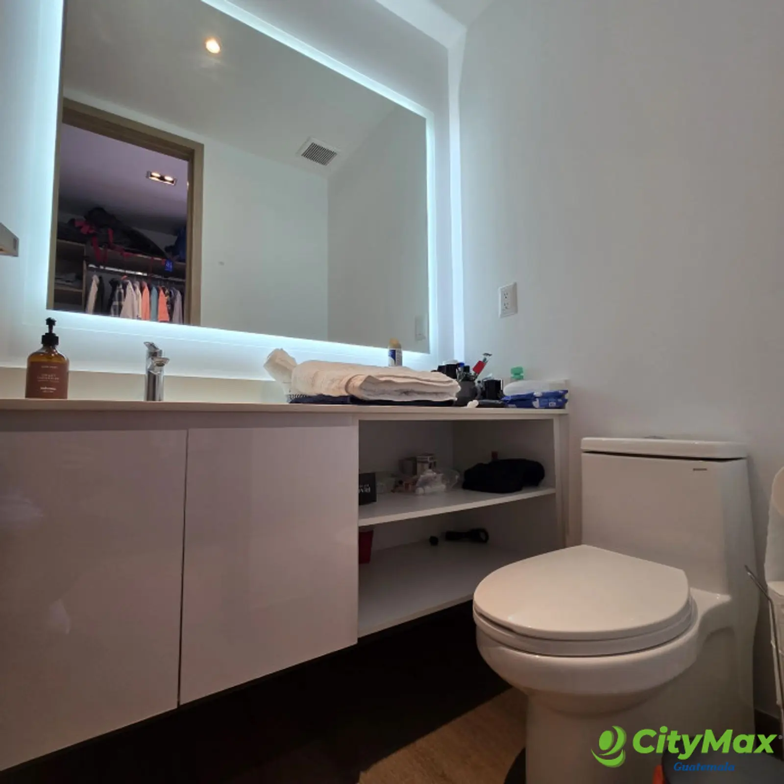 Apartamento equipado en venta Triva Zona 15 Guatemala - foto 13