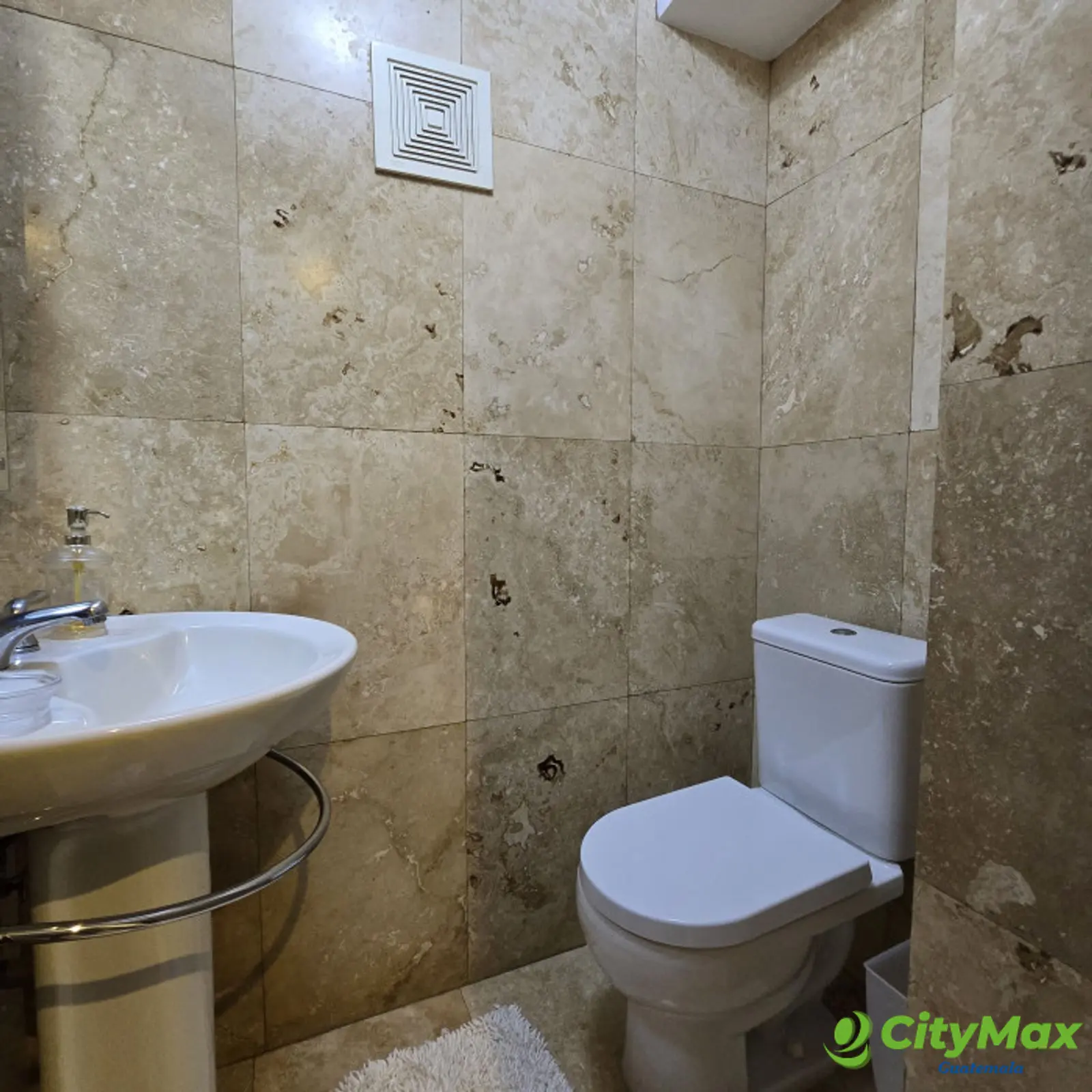 en Venta o Renta Apartamento amueblado en Zona 10 - foto 22
