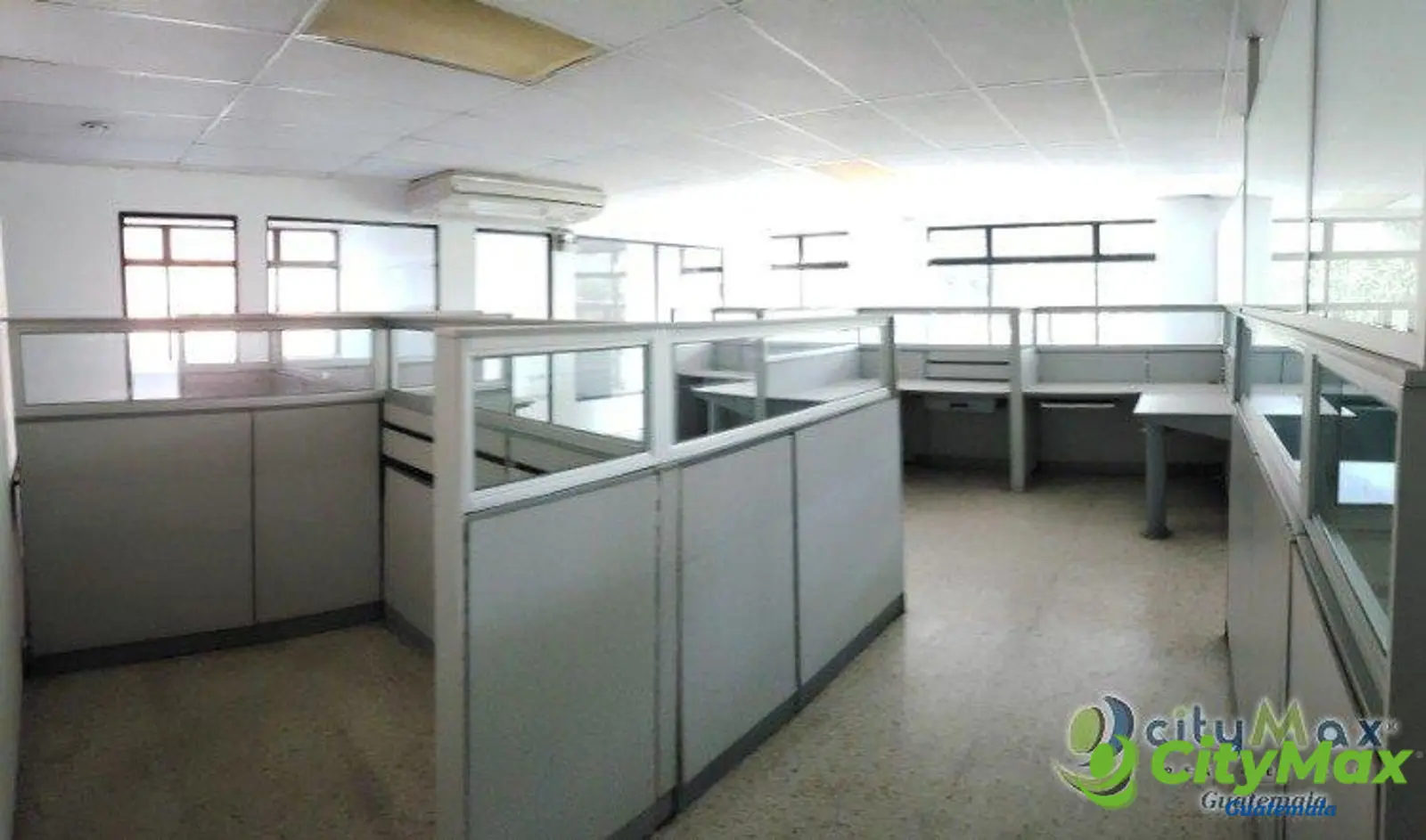 Alquilo y vendo oficina en zona 9 Guatemala! - foto 6