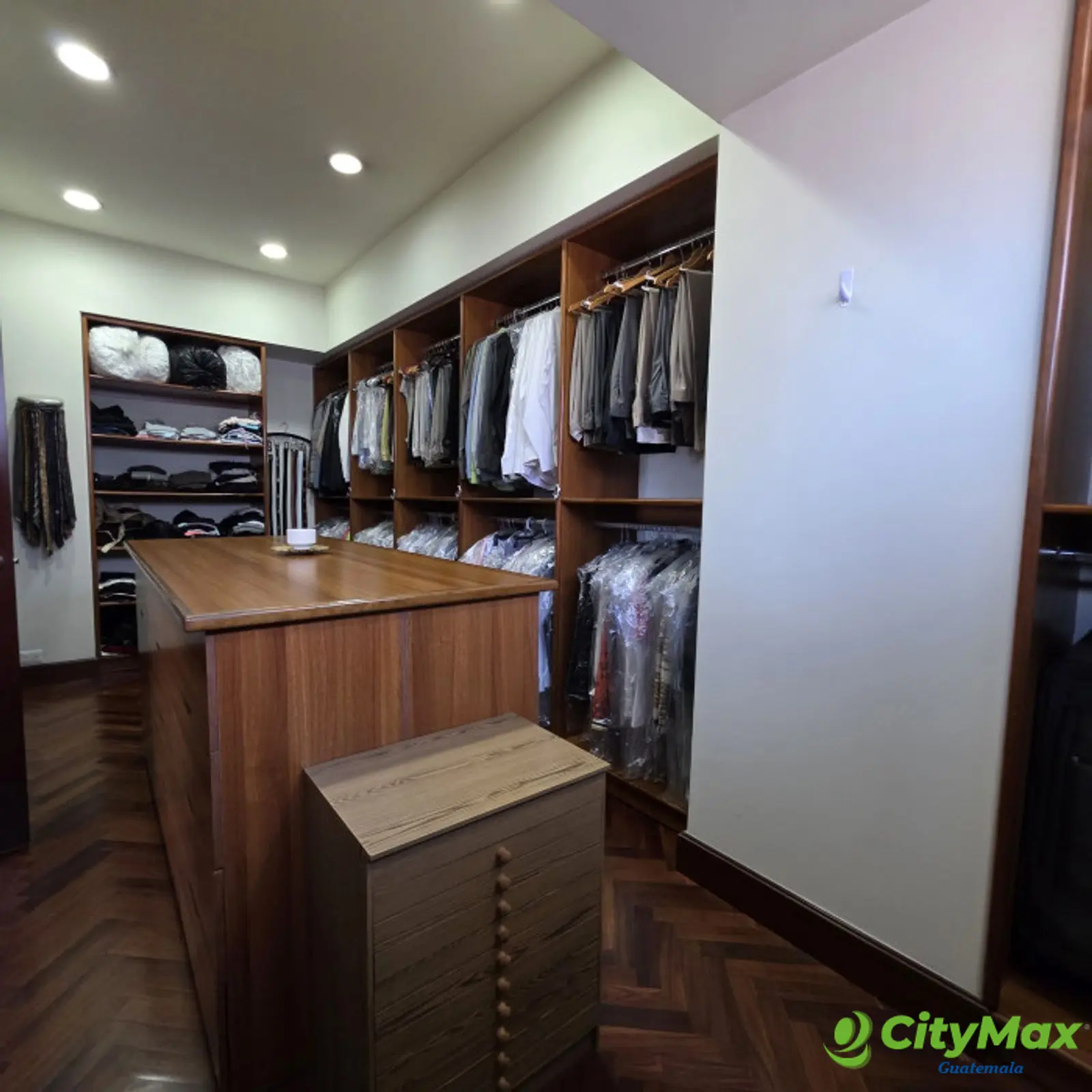 Exclusivo PentHouse en venta Zona 14 Guatemala - foto 20