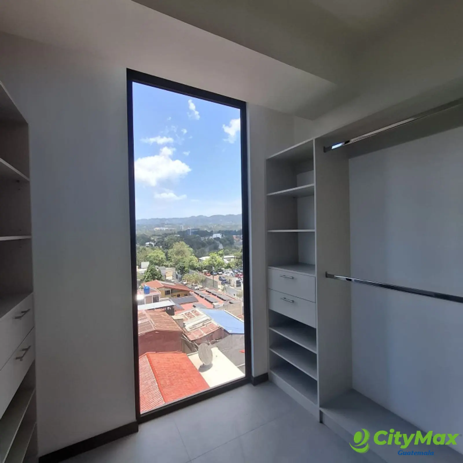 En Venta apartamento en la Zona 10 - foto 20