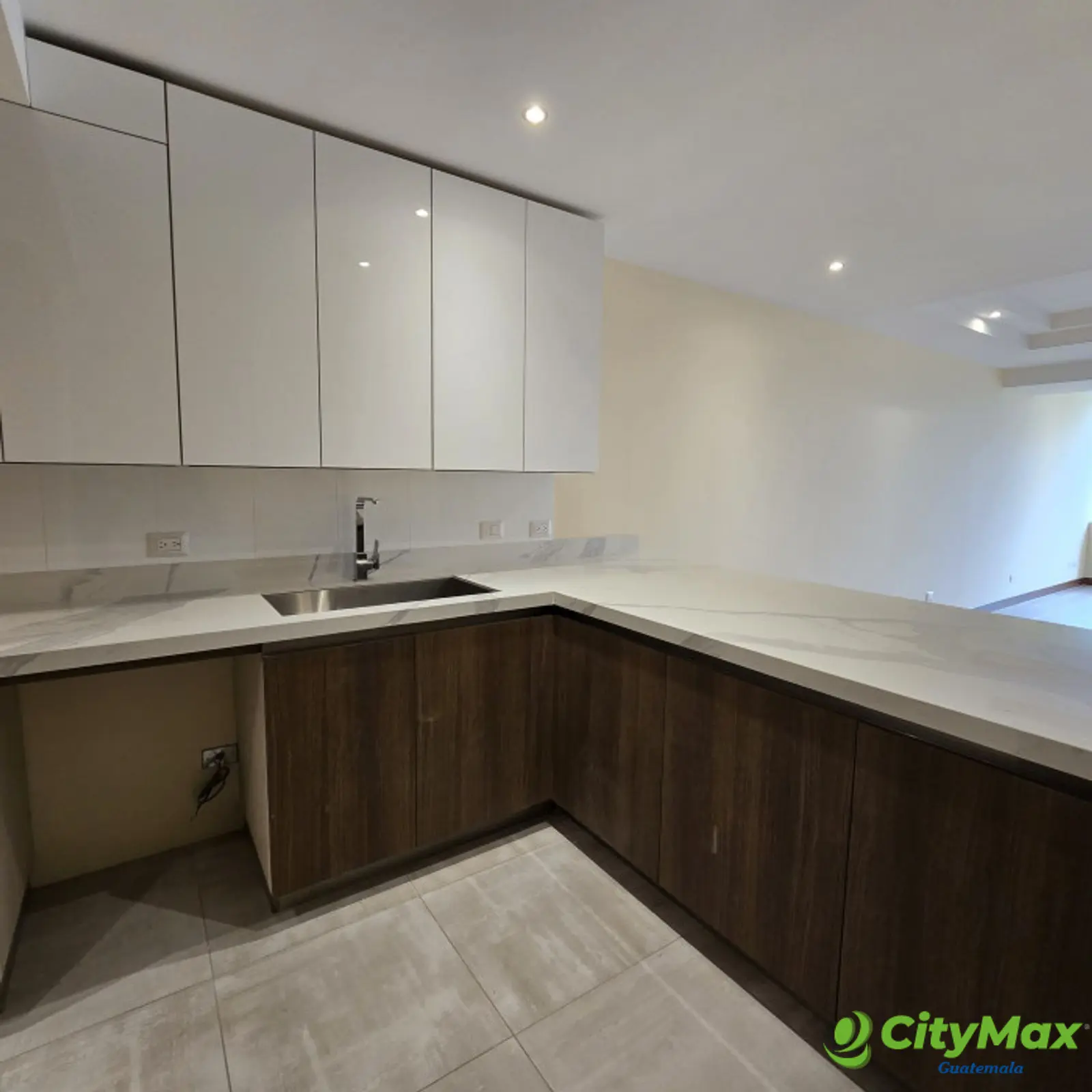 En venta apartamento en Oakland zona 10 Guatemala - foto 14