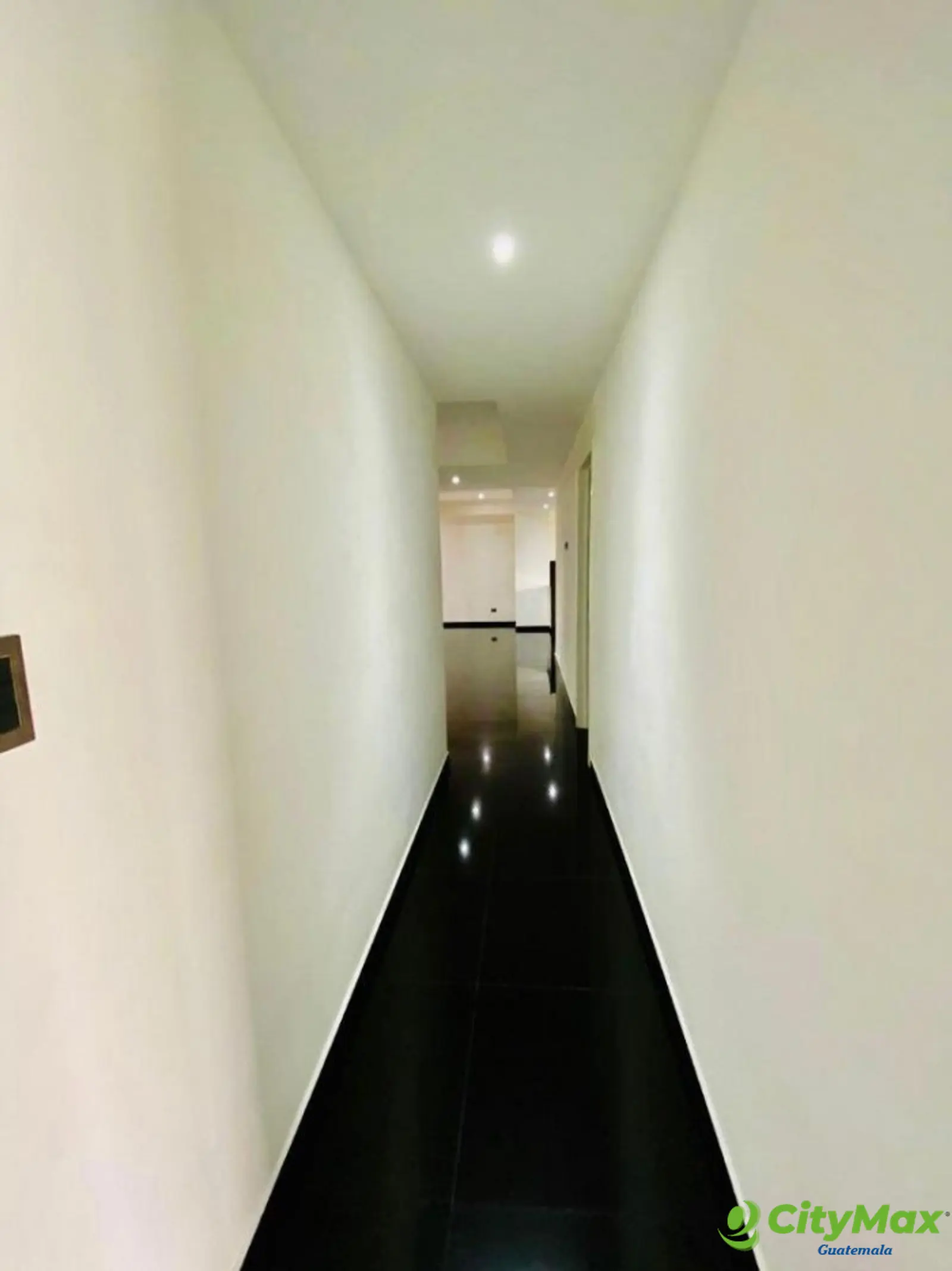 Apartamento en venta en zona 16 Guatemala - foto 5