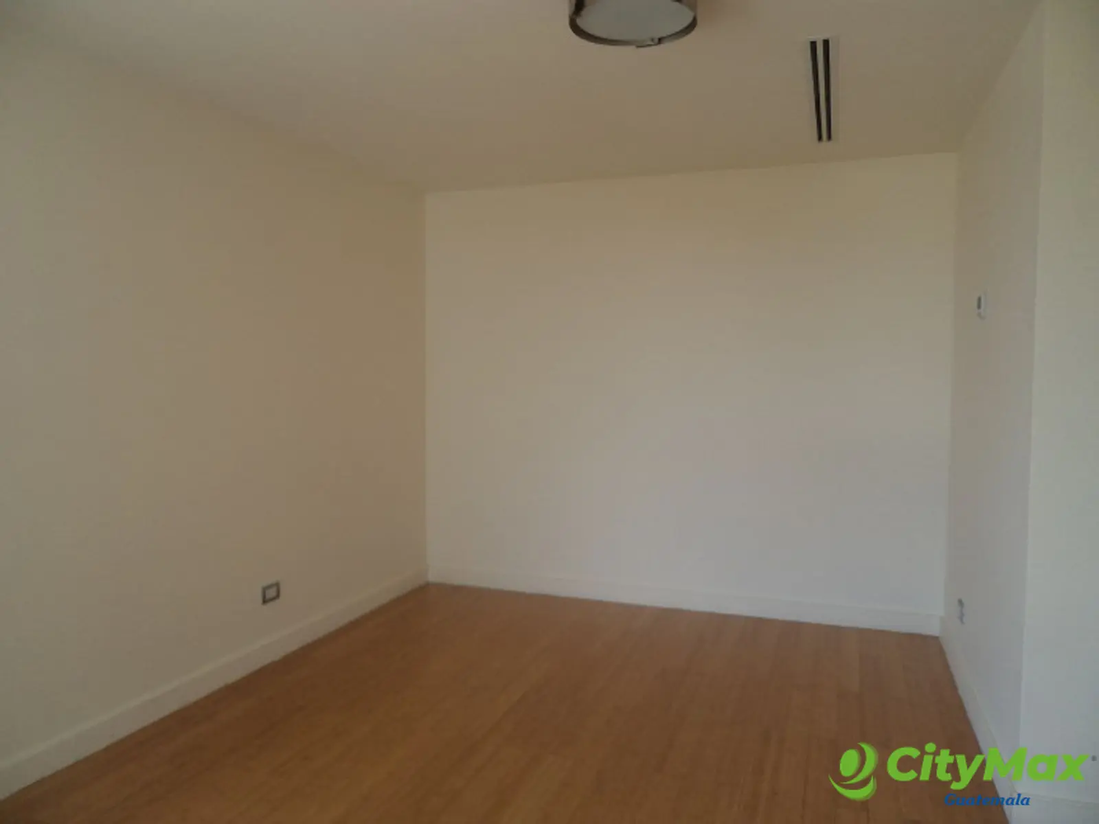 Apartamento en Venta en Atrium zona 10 Guatemala - foto 9
