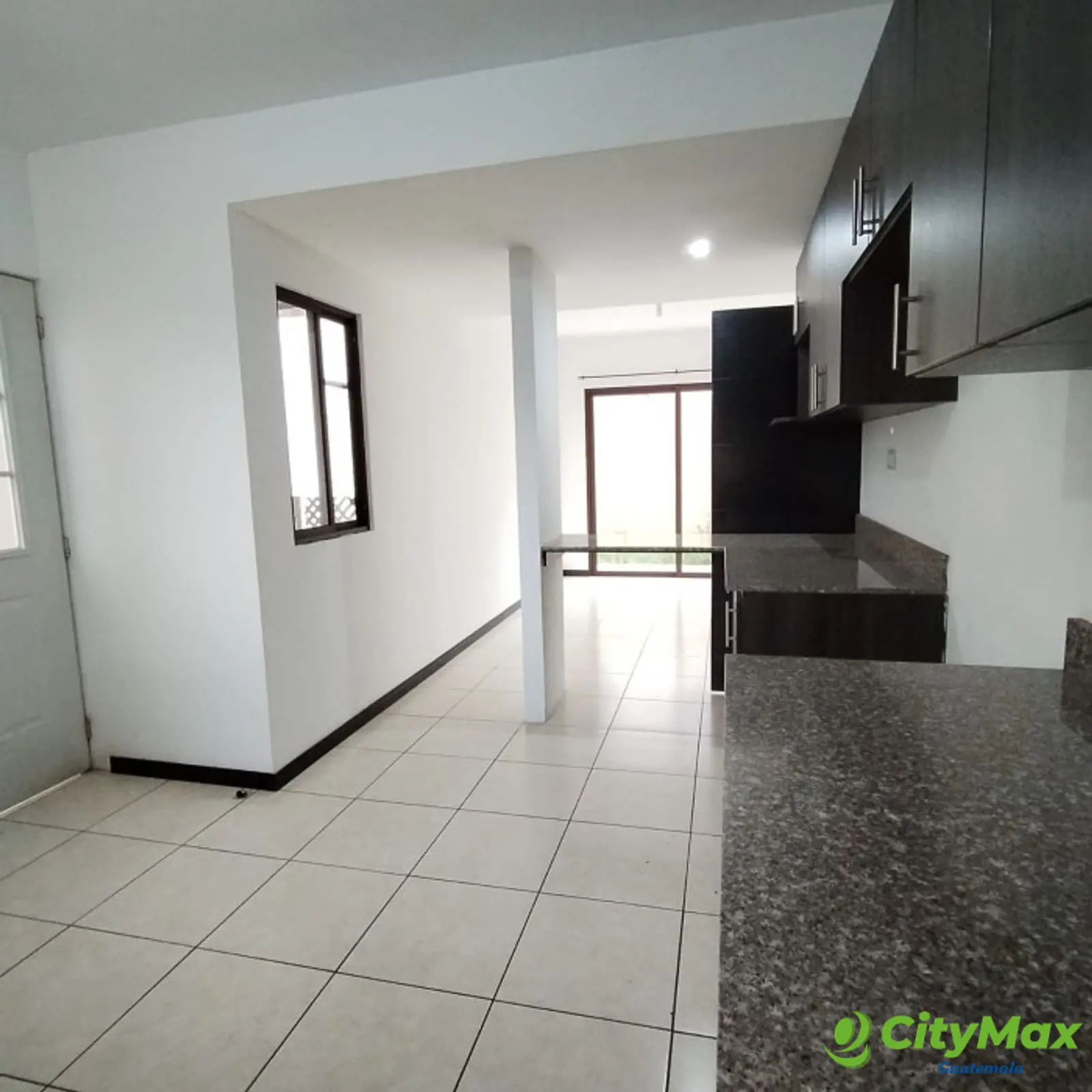 Casa en Venta en Vistas De San Isidro Zona 16 INVERSIÓN - foto 3