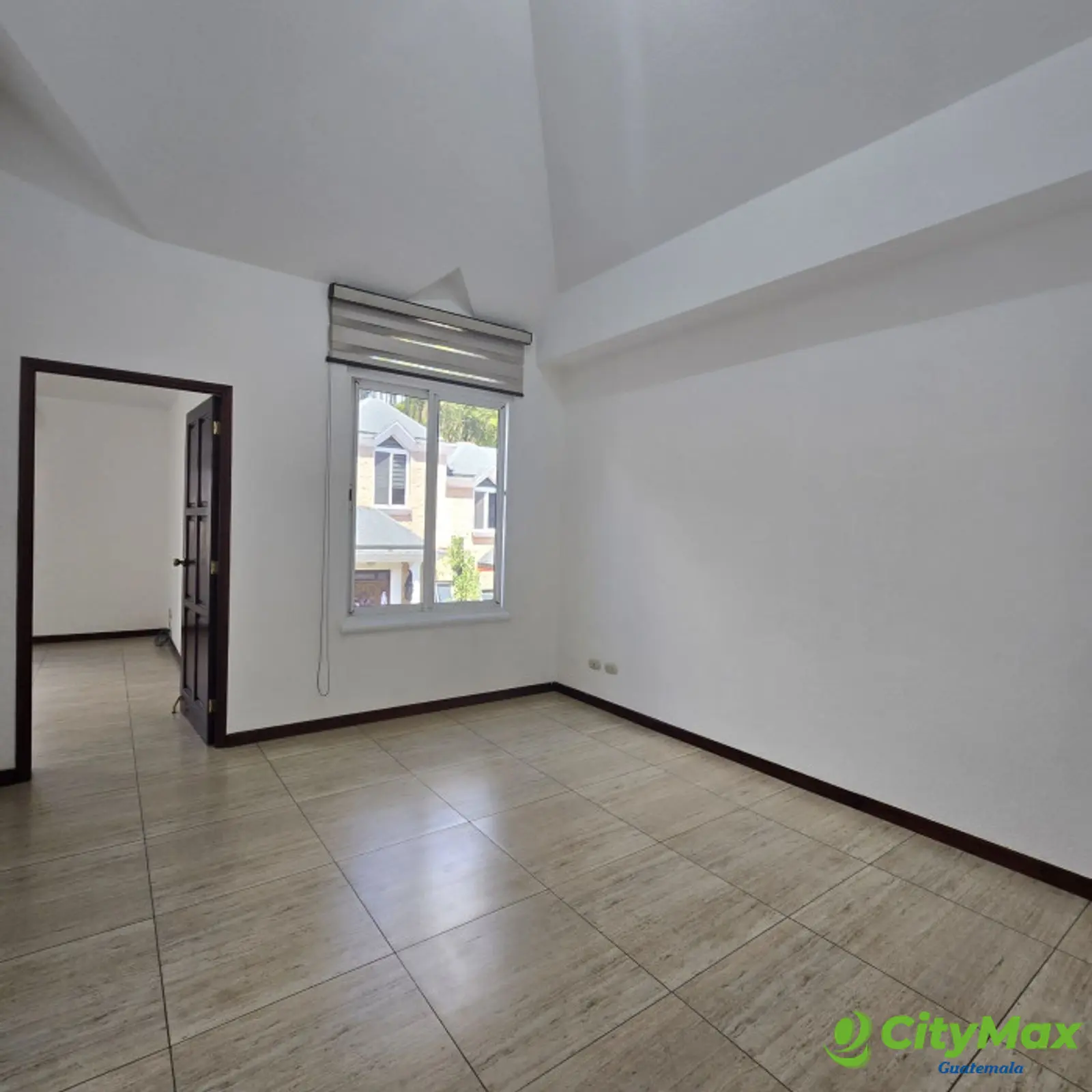 Alquiler hermosa casa en condominio en zona 10 - foto 22