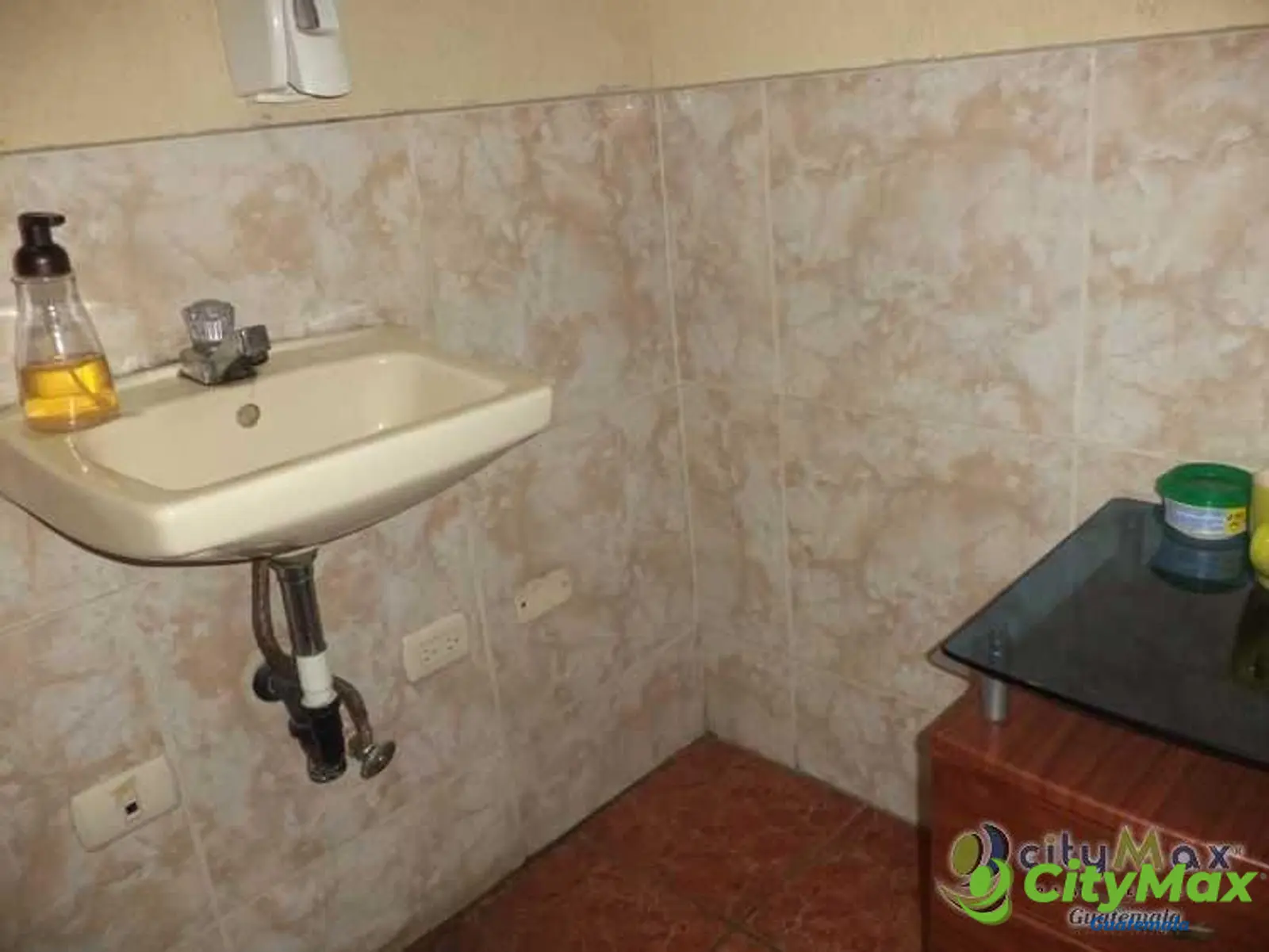 Edificio en venta u oficinas en renta en Zona 4 de Mixc - foto 6