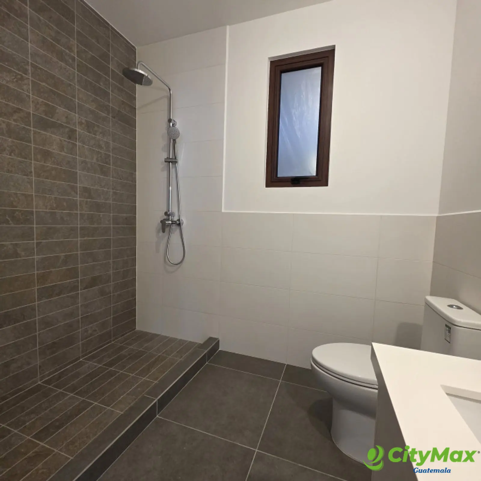 En Venta apartamento Zona 16 Lirios de Cayala - foto 12