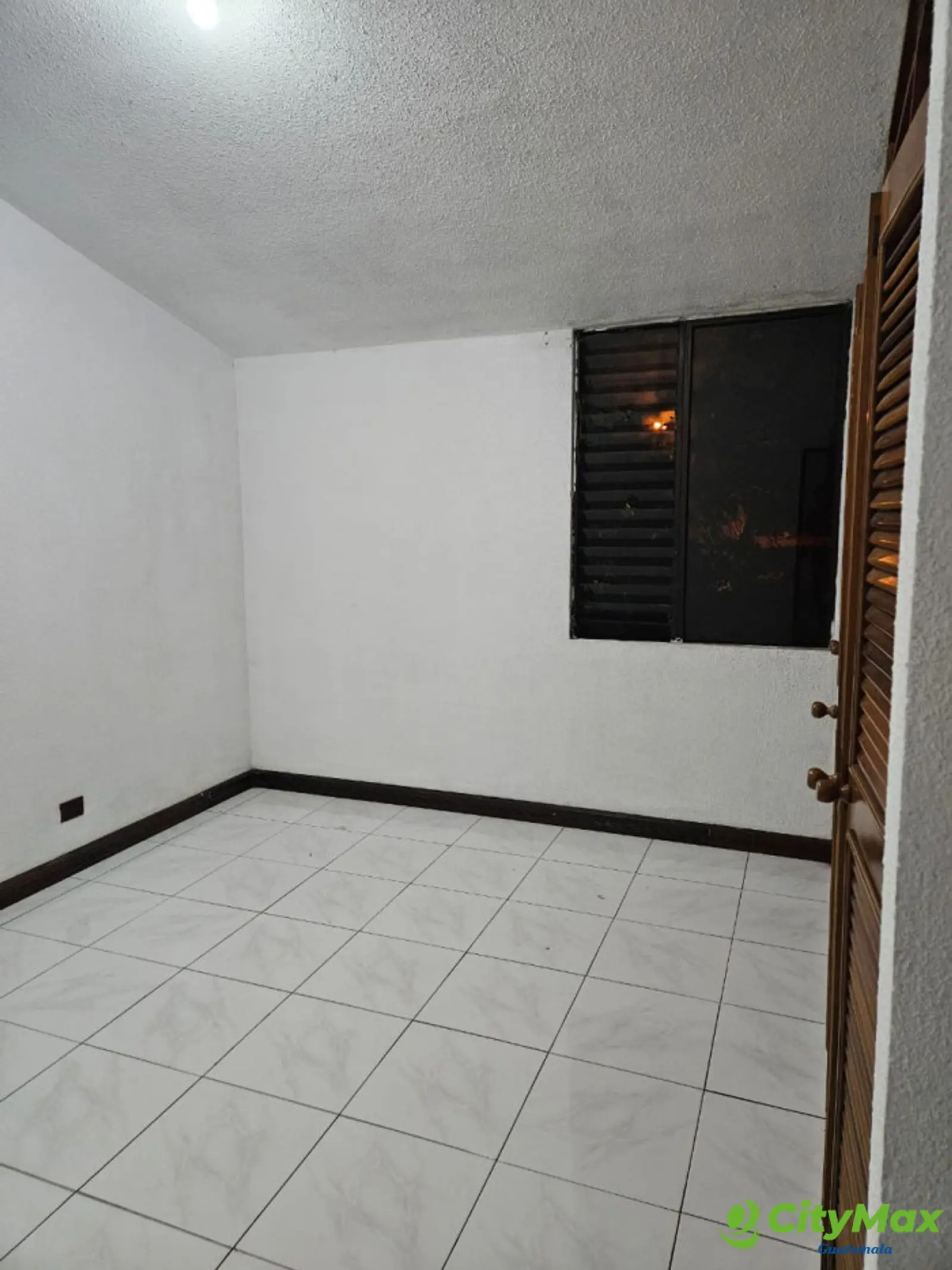 Casa en alquiler en zona 11 las charcas Guatemala - foto 11