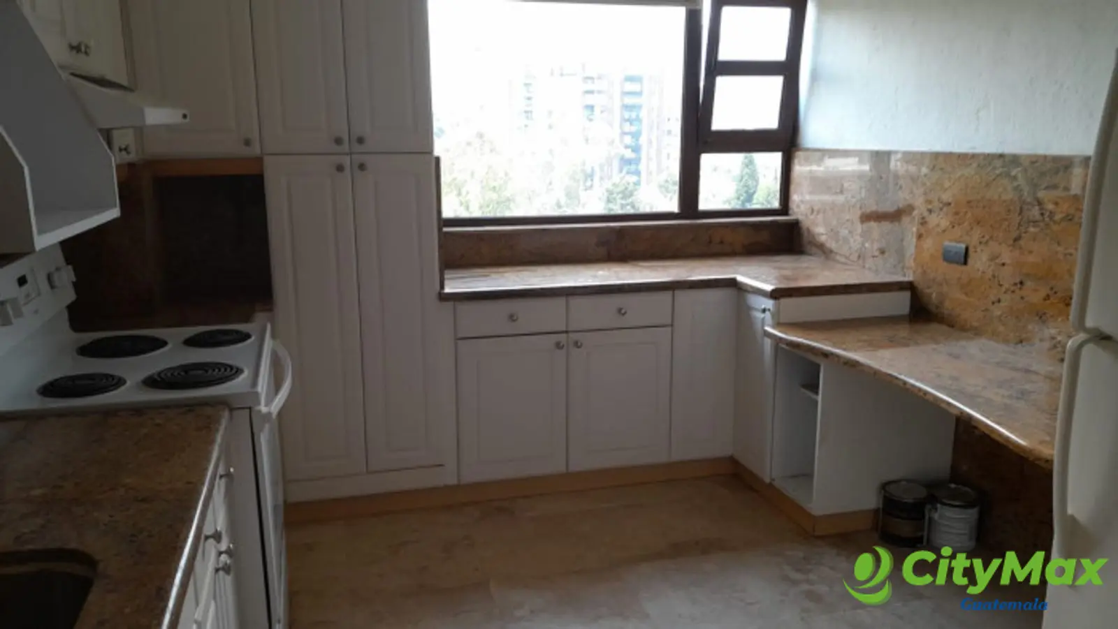 Amplio e iluminado apartamento en renta en Zona 15 - foto 14