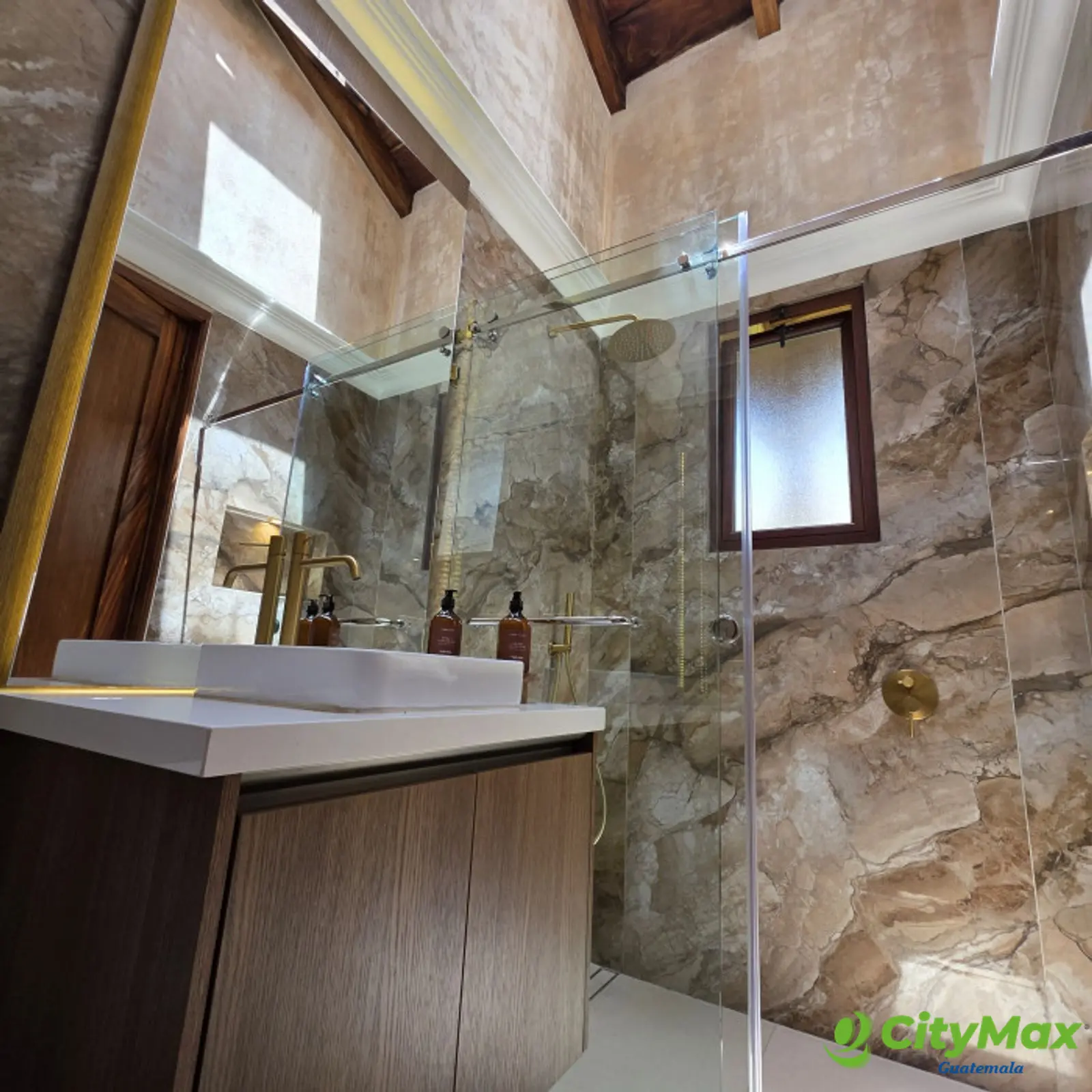 Lujosa Casa en Venta en La Antigua Guatemala - foto 17