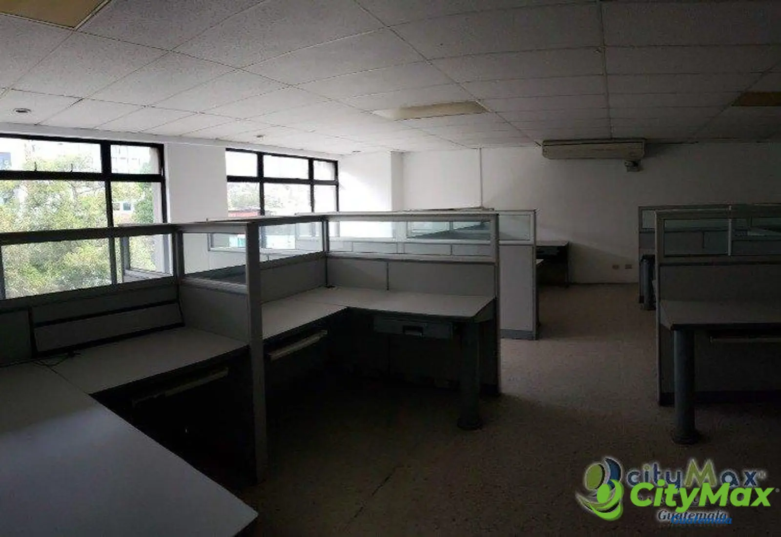 Alquilo y vendo oficina en zona 9 Guatemala! - foto 10