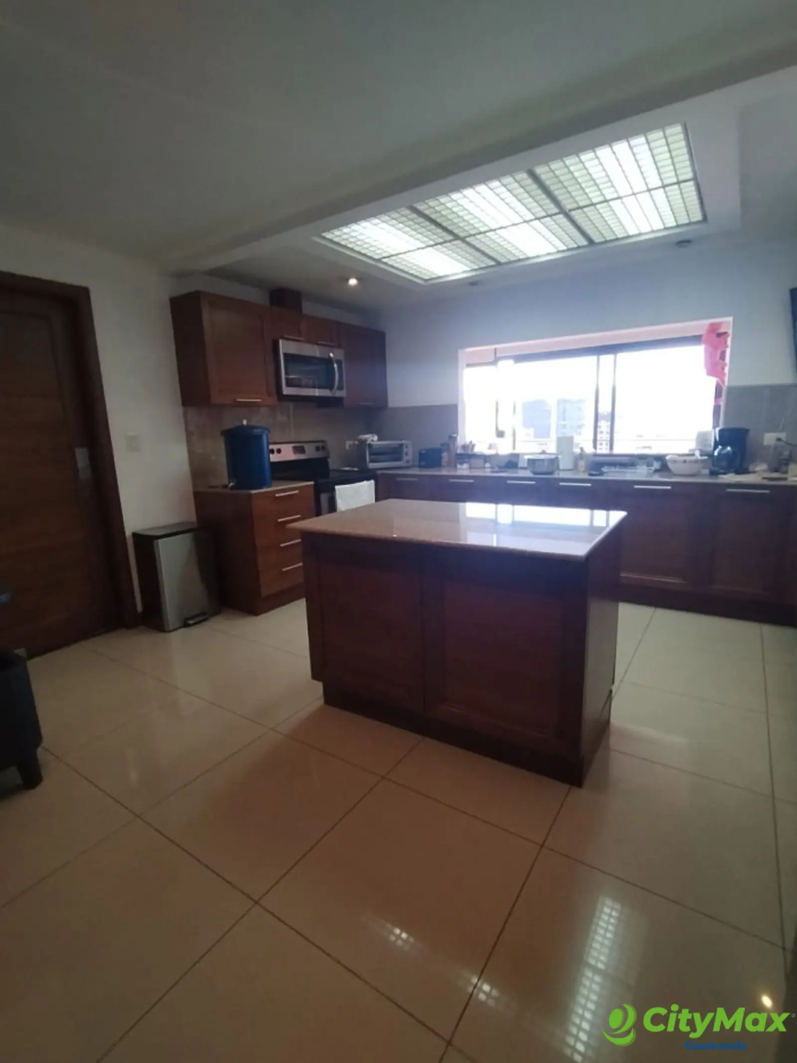 En venta Penthouse zona 10 Guatemala - foto 14