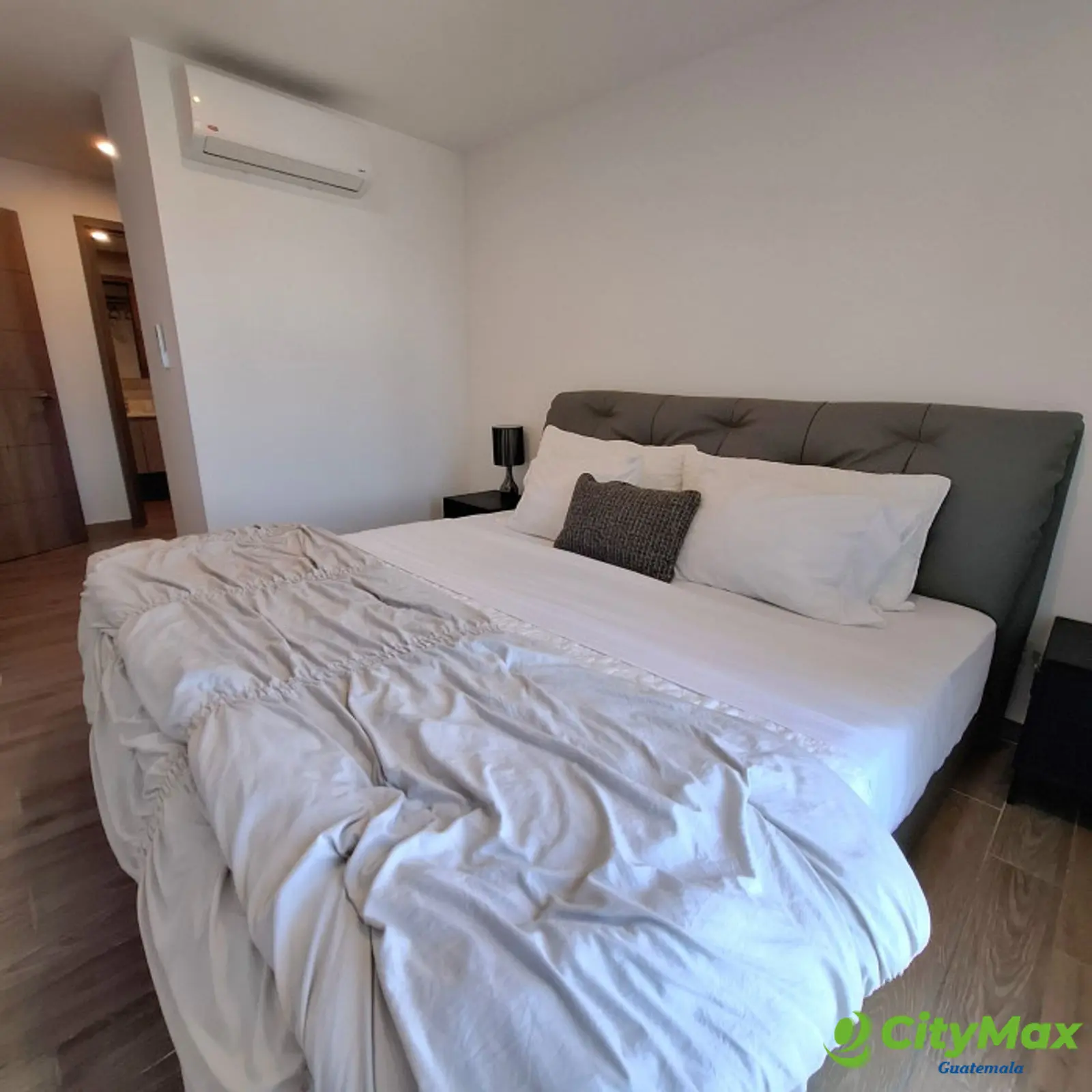 Apartamento Amueblado de 3 Habitaciones en Parque 14 - foto 10