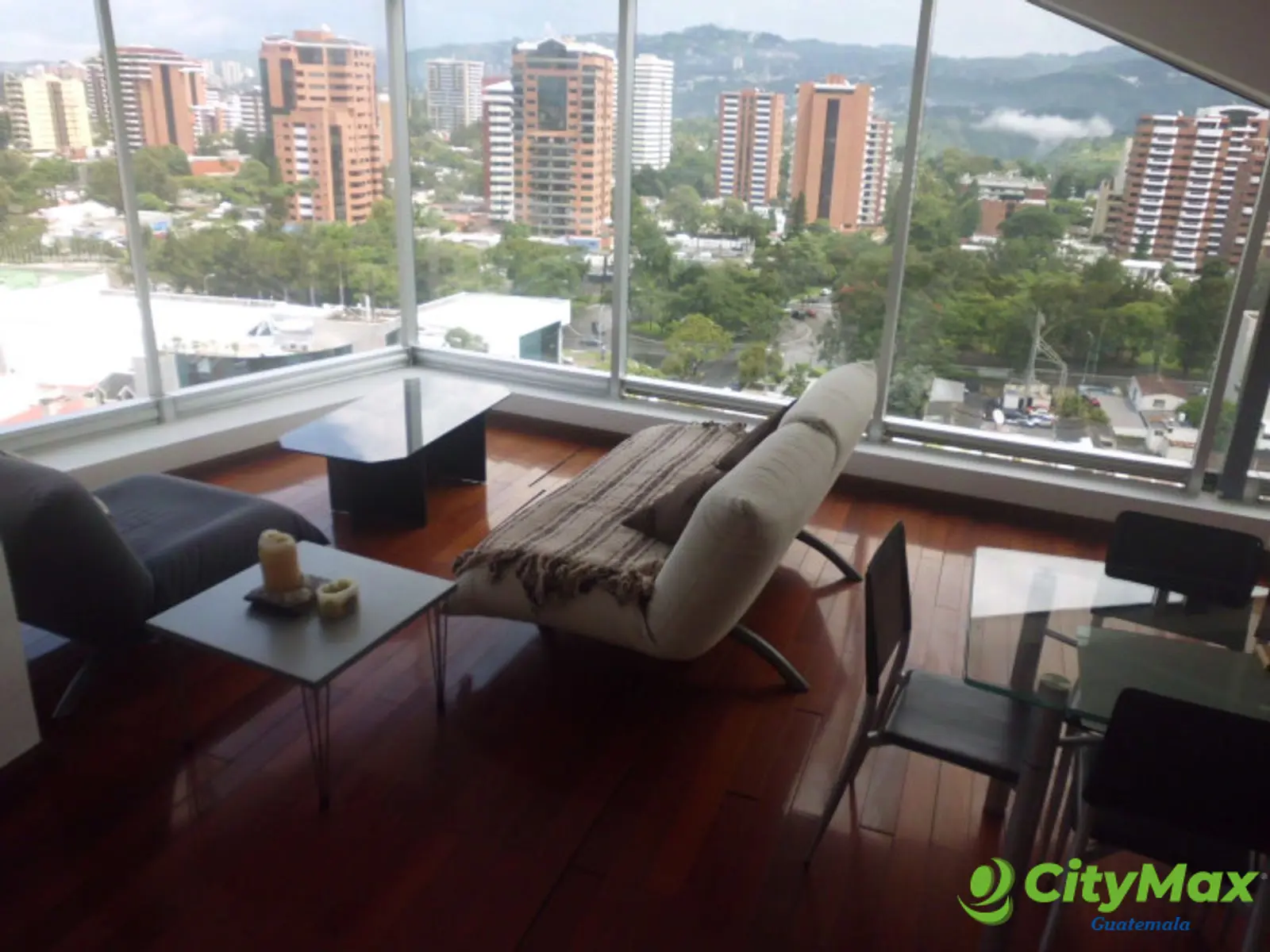 Apartamento amueblado en renta Americas Zona 13 - foto 6