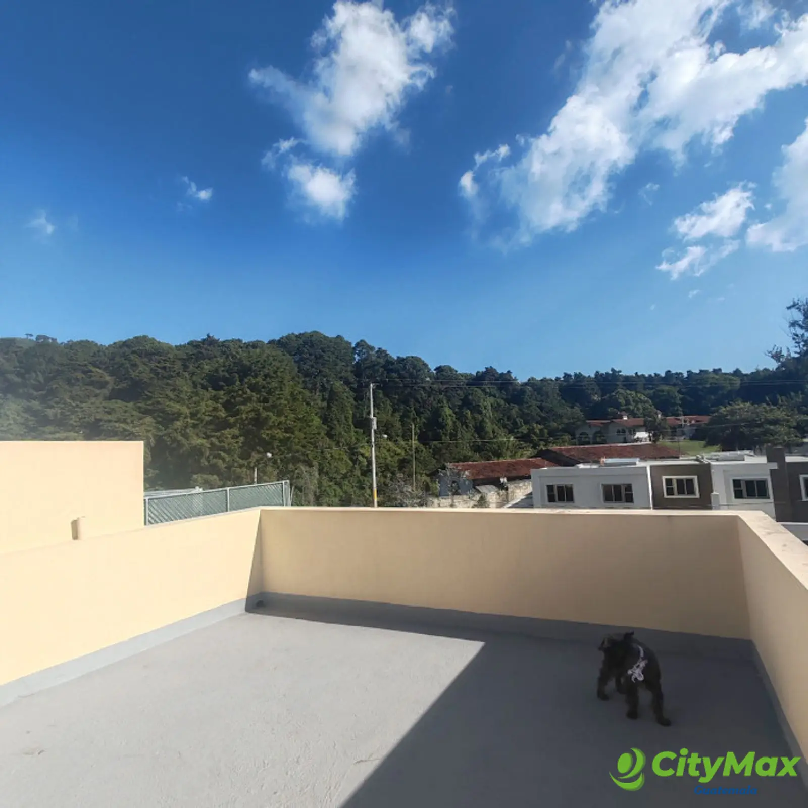 Casa en Venta Hacienda Real zona 16 Para inversión  - foto 12
