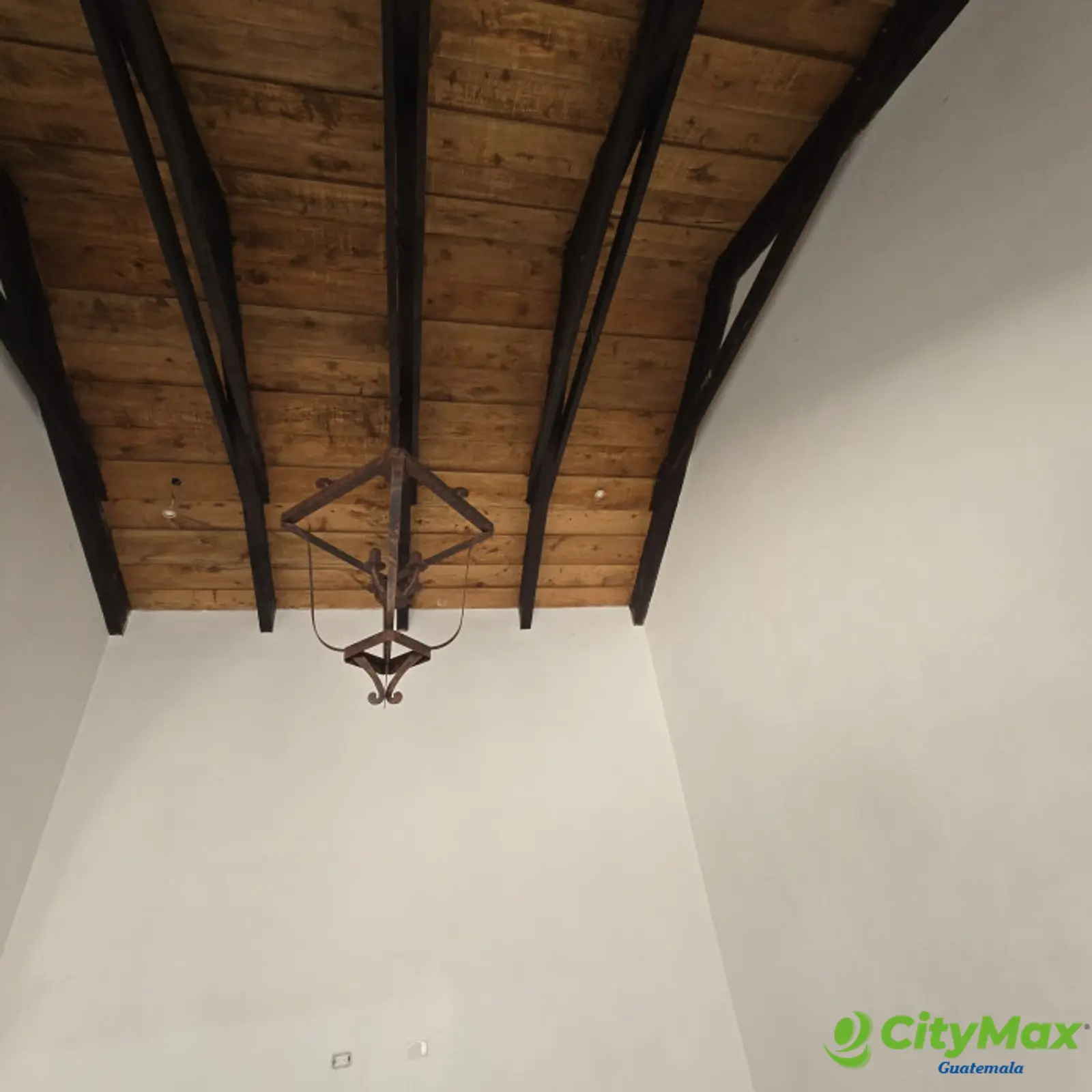 Hermosa casa con finos acabados en Antigua Guatemala - foto 13