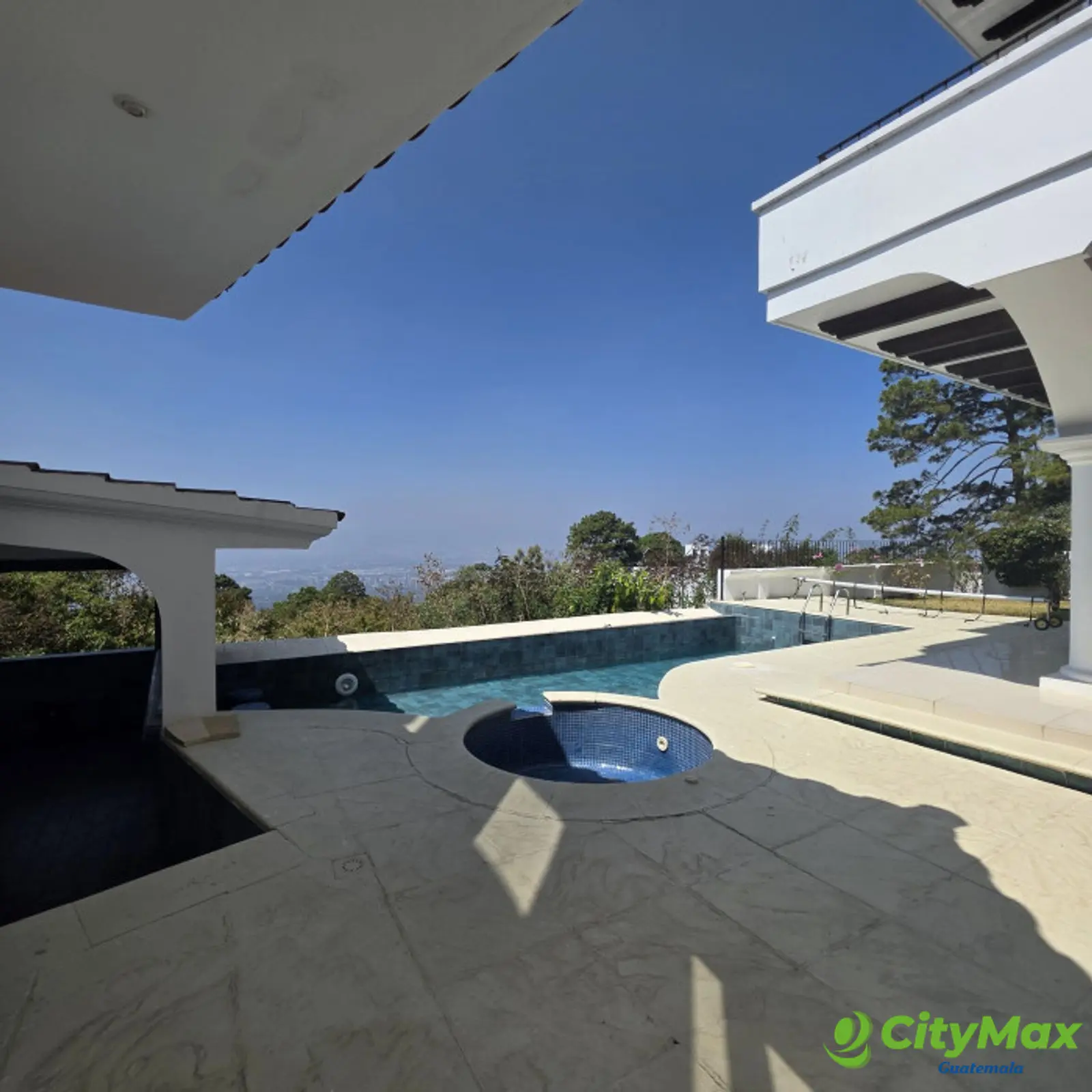 Lujosa casa en venta en Montebello CES Guatemala - foto 3