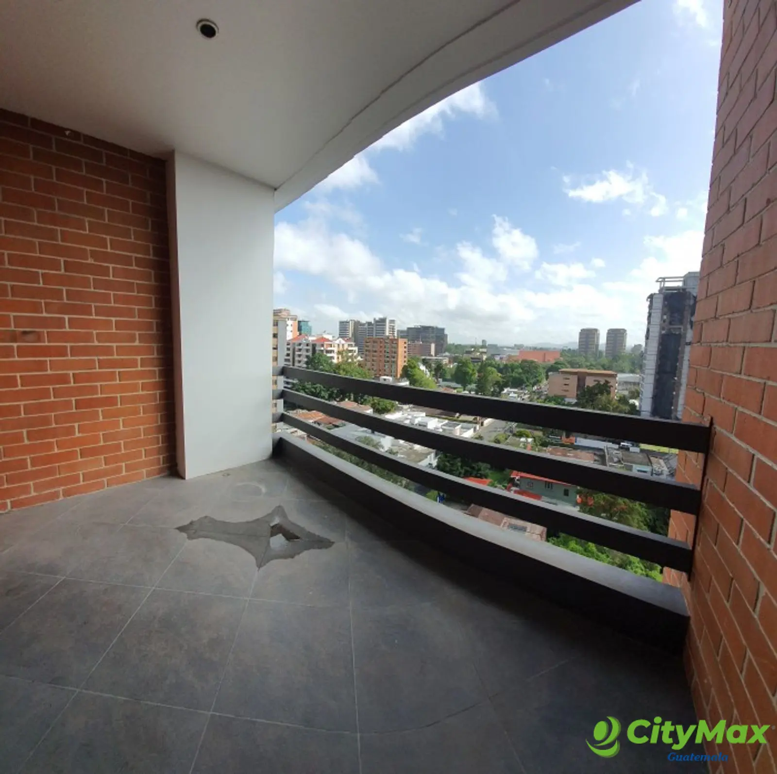Apartamento en Alquiler en la zona 10 Guatemala - foto 3