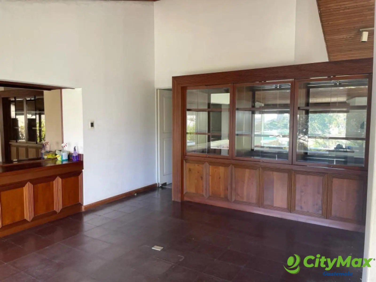 Casa residencial en San Rafael a un costado del Hilton - foto 7