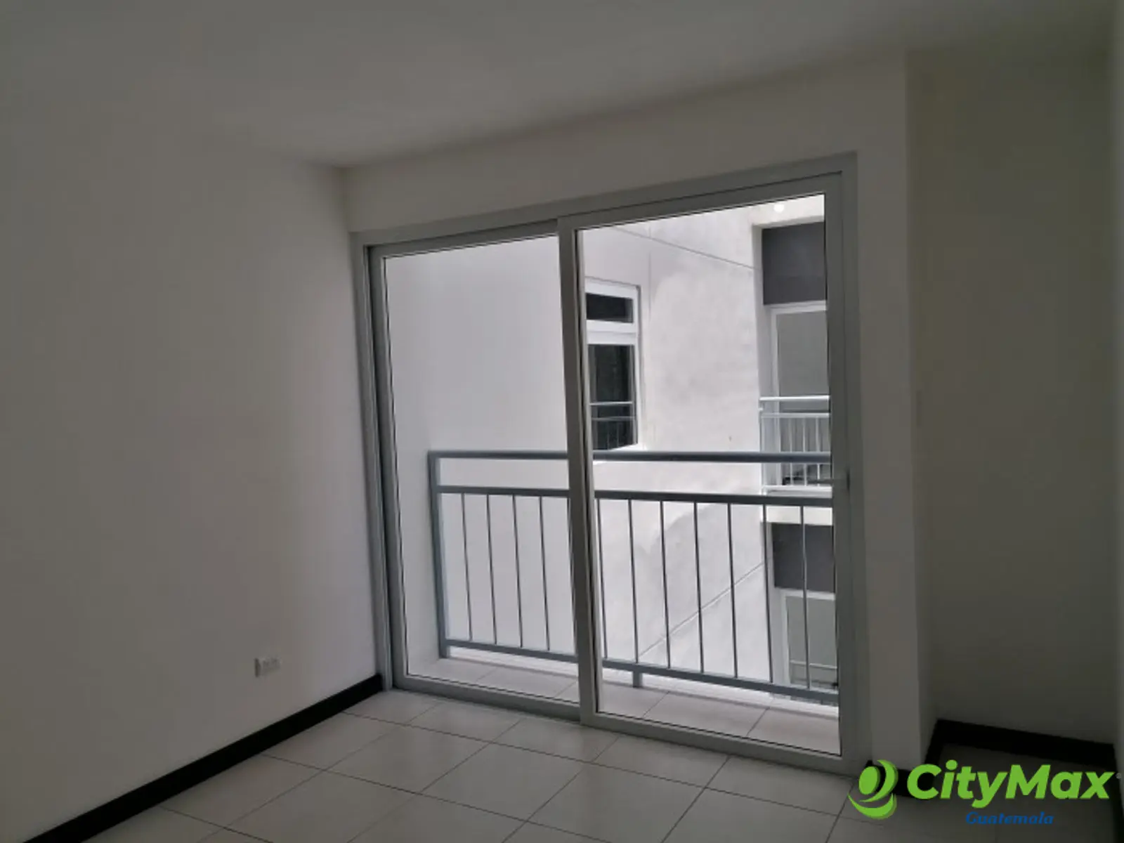 Se alquila Apartamento zona 7 cerca a la Roosevelt - foto 8