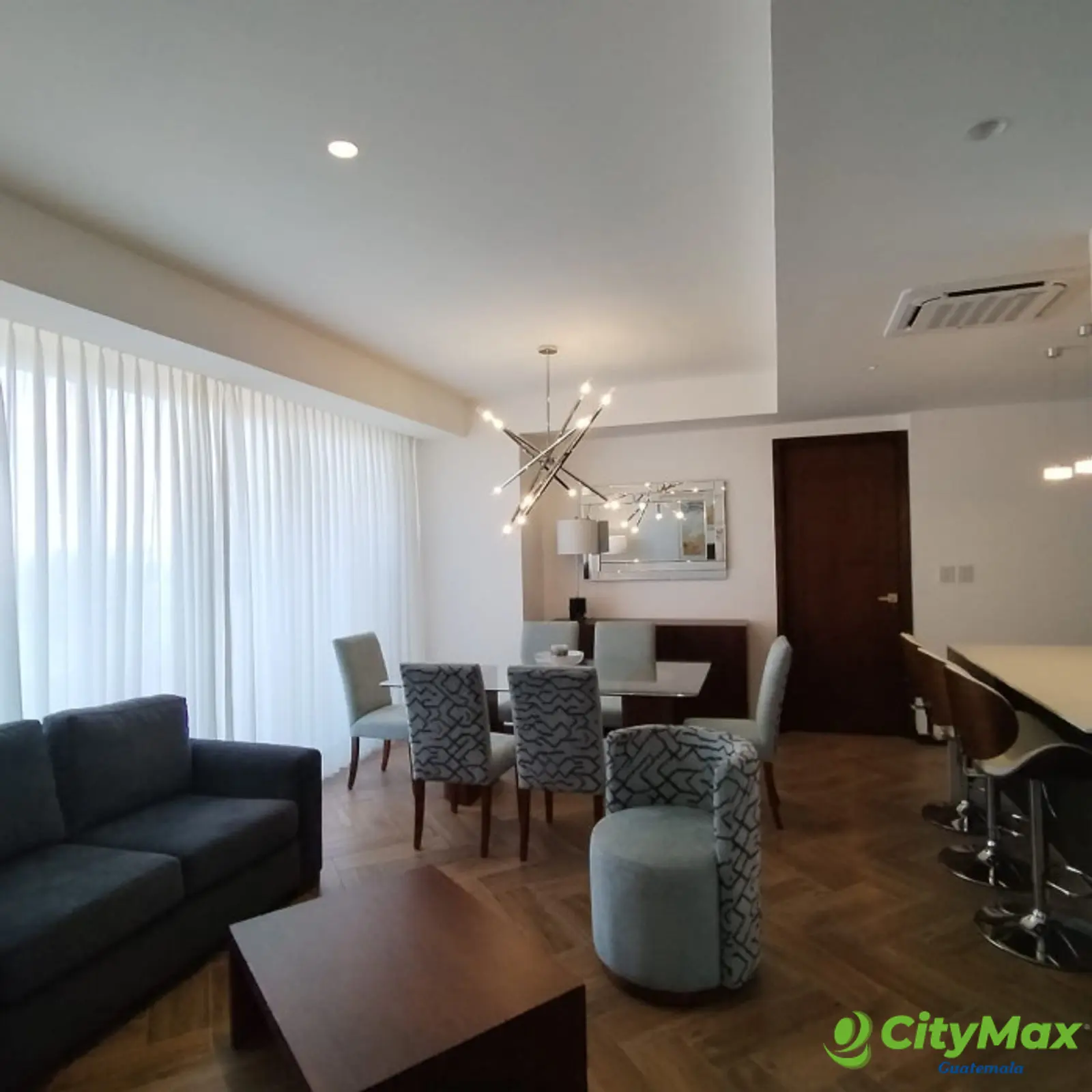 Apartamento Amueblado en Venta o Renta en la Zona 10 - foto 9