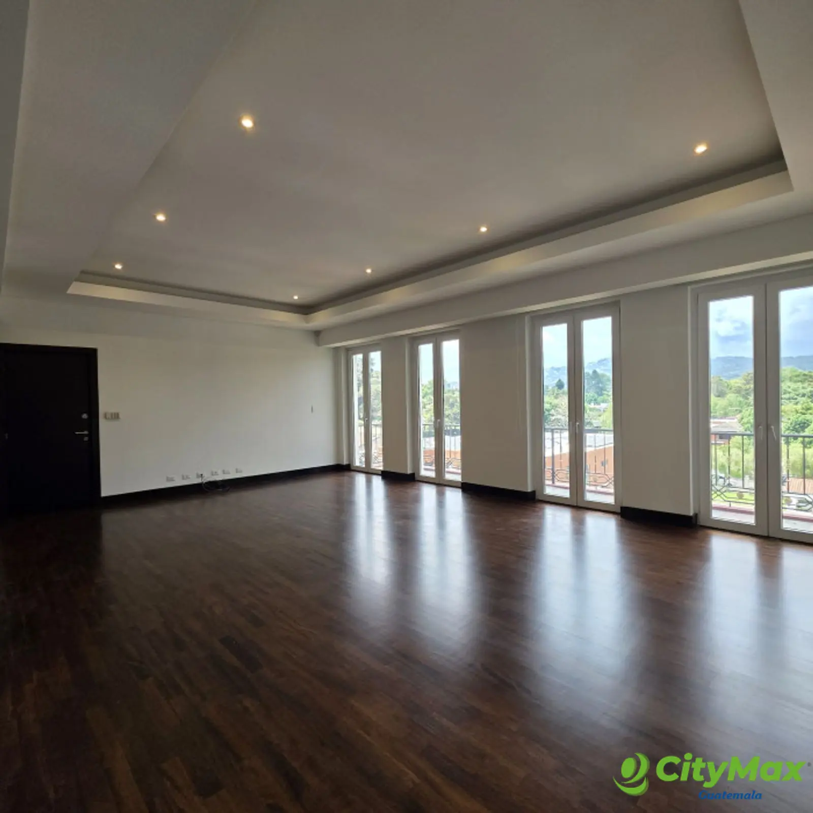 Lujoso Apartamento en Alquiler en Zona 14 Guatemala - foto 12
