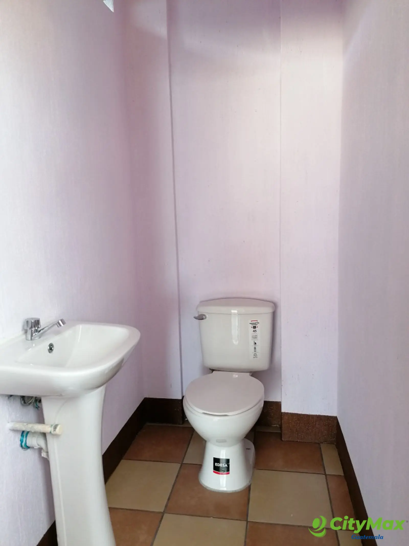 Oficina local en renta nivel completo en Chimaltenango - foto 7