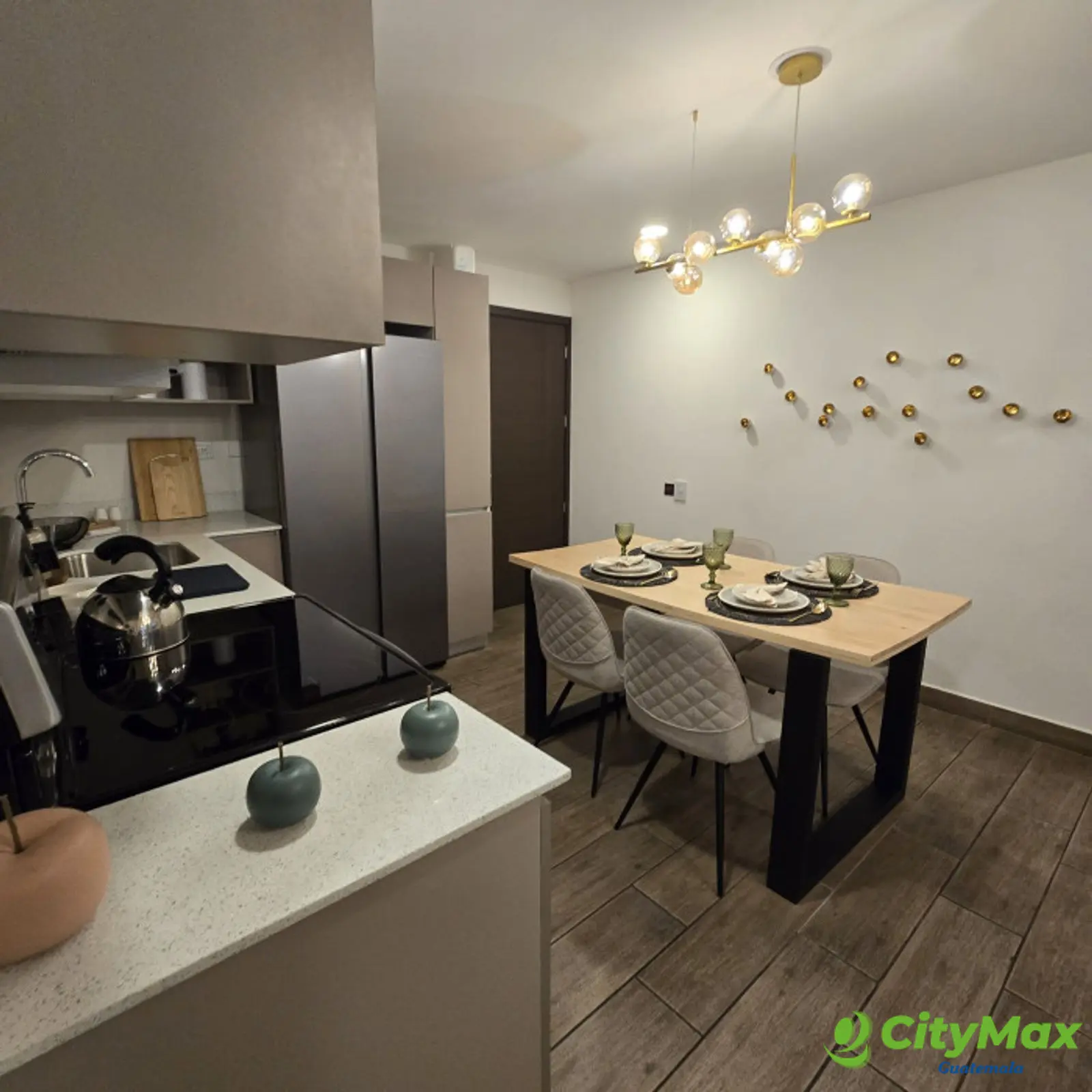En venta Apartamento en planos en la Zona 17  - foto 4