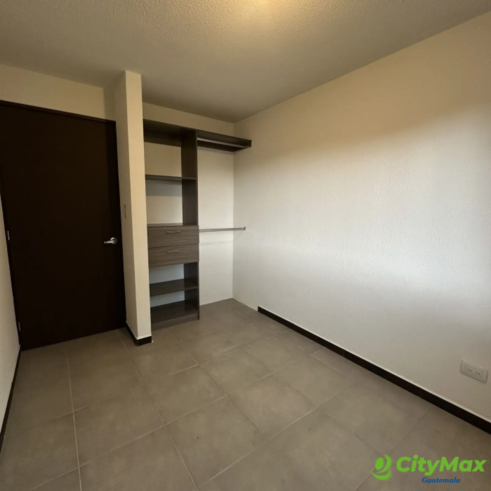 Apartamento en renta de 3 habitaciones en Parque 11 - foto 9