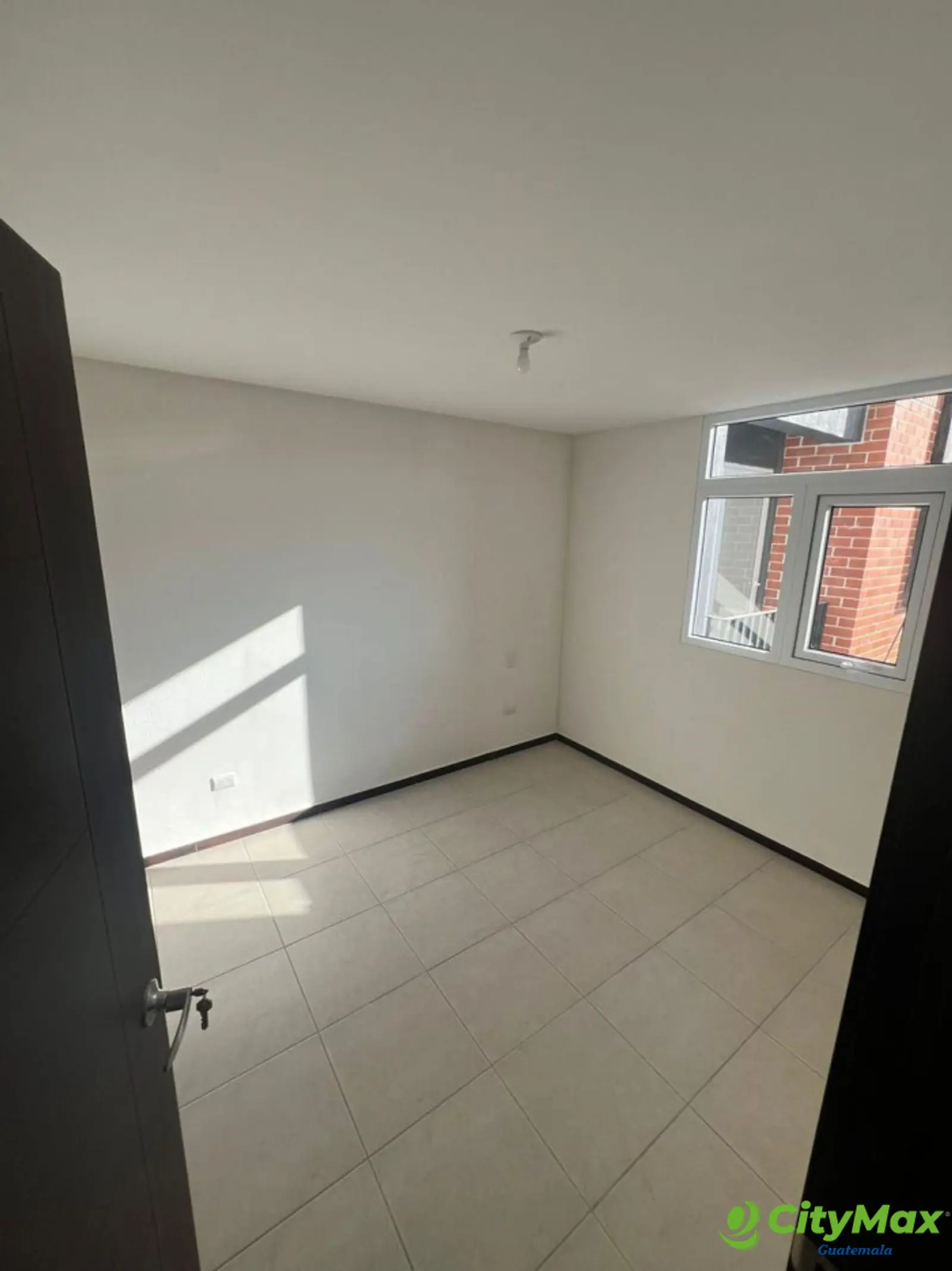 Apartamento en Renta Parque San Jorge Zona 11 - foto 5