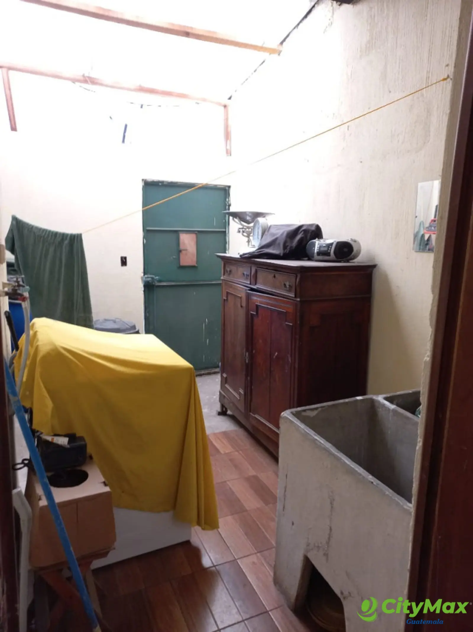 Casa con bodega en venta en zona 2 de Mixco Alvarado - foto 13