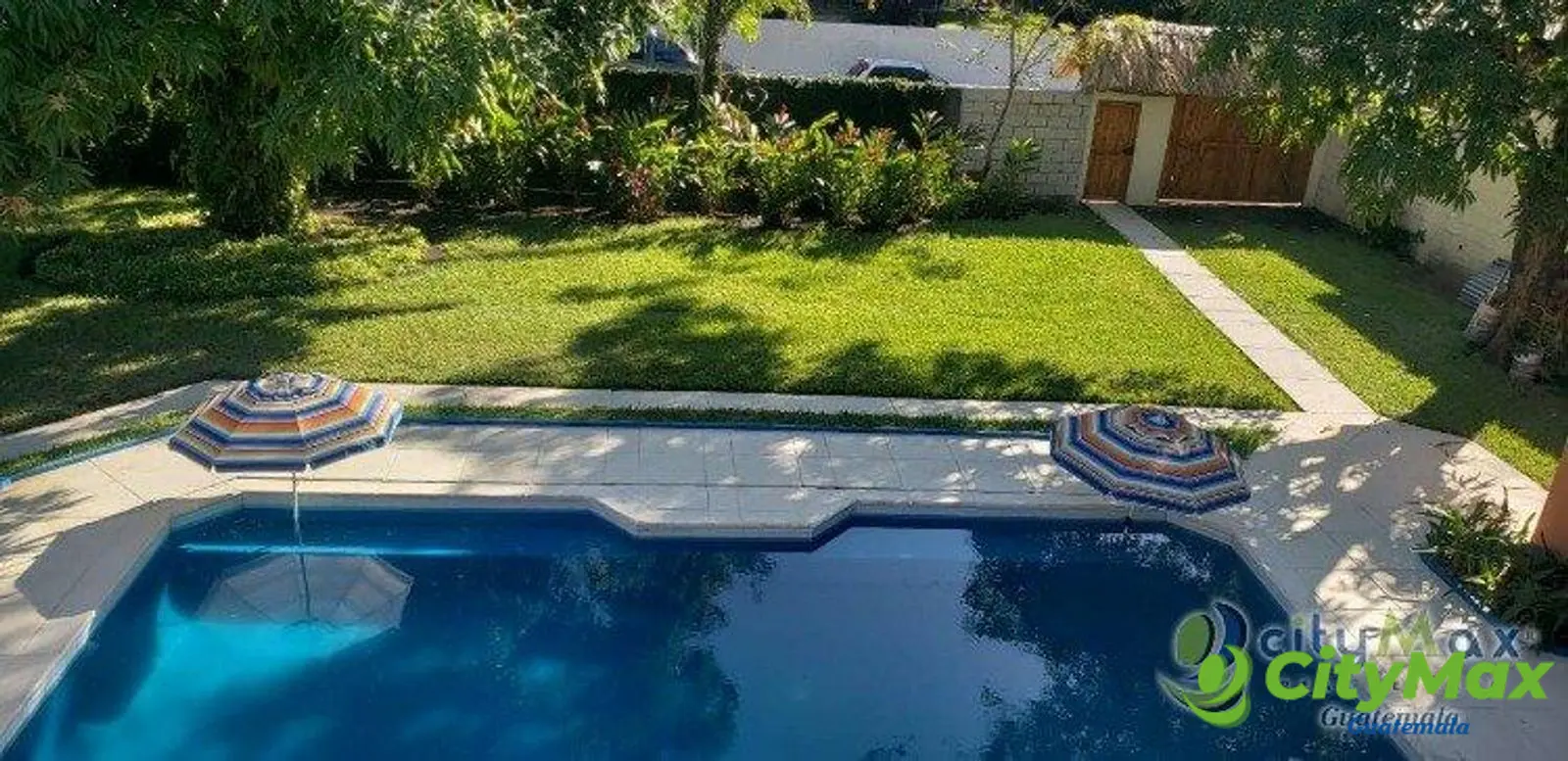 Casa con piscina en venta en Iztapa Escuintla - foto 2