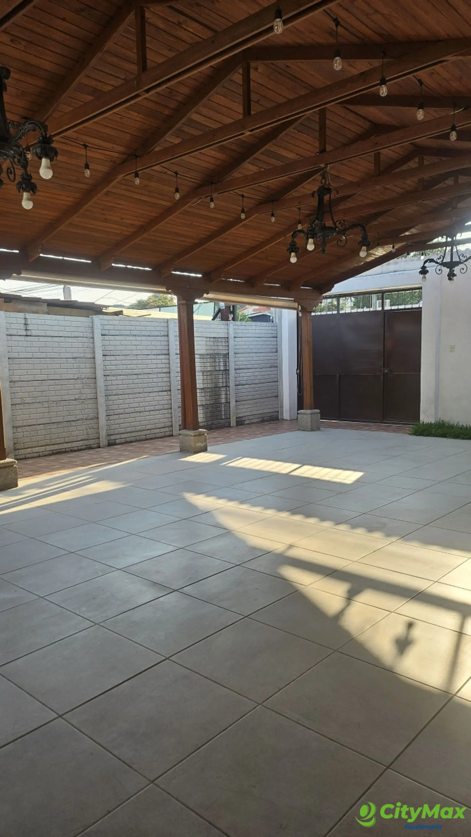 Local Comercial en Renta en Pinares San Cristóbal Guate - foto 12