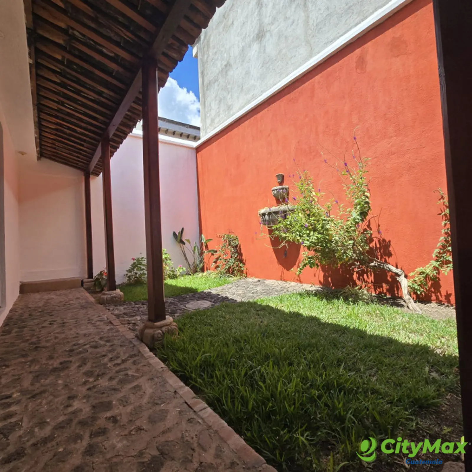 Casa en Venta San Pedro Las Huertas Antigua Guatemala. - foto 3