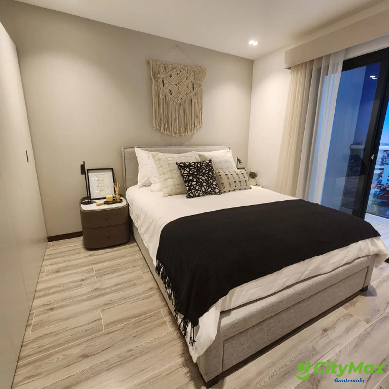 Apartamento venta 1 habitacion NUEVO zona 10 nivel alto - foto 8