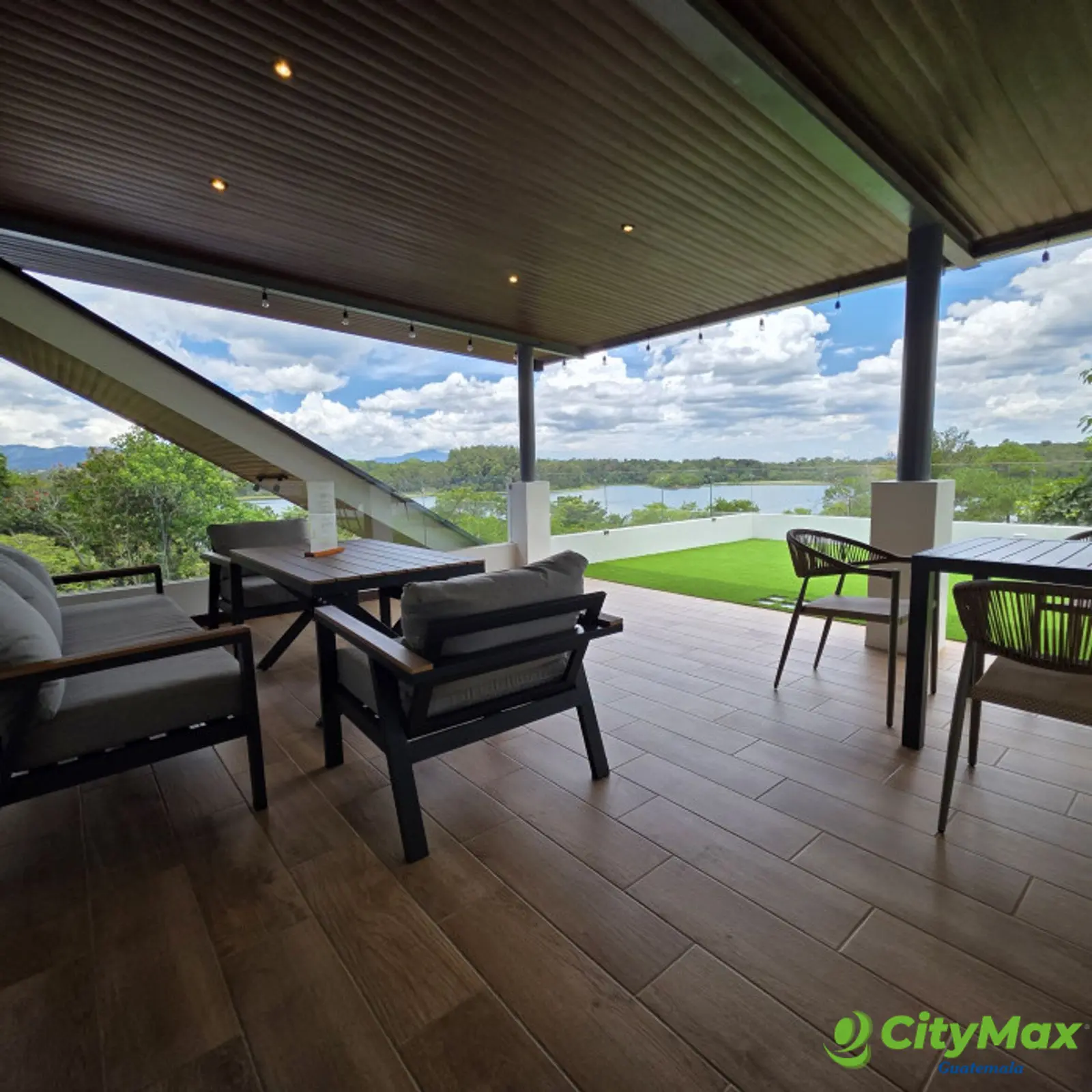 Exclusiva Casa en Venta en Laguna El Pino Santa Rosa - foto 26