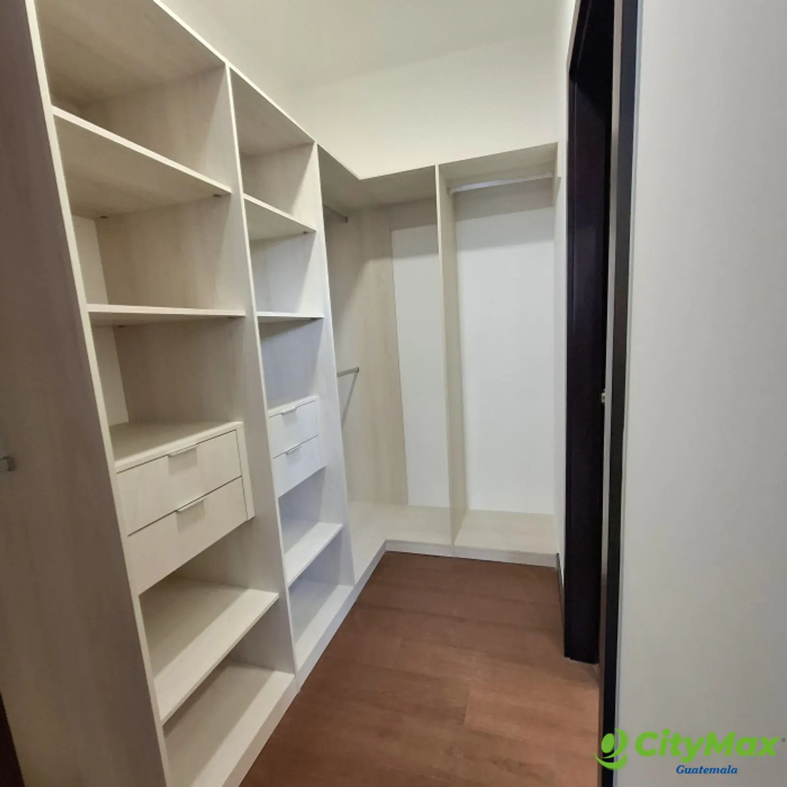 En Venta y Renta Apartamento en Nogales Cayala Zona 16 - foto 8